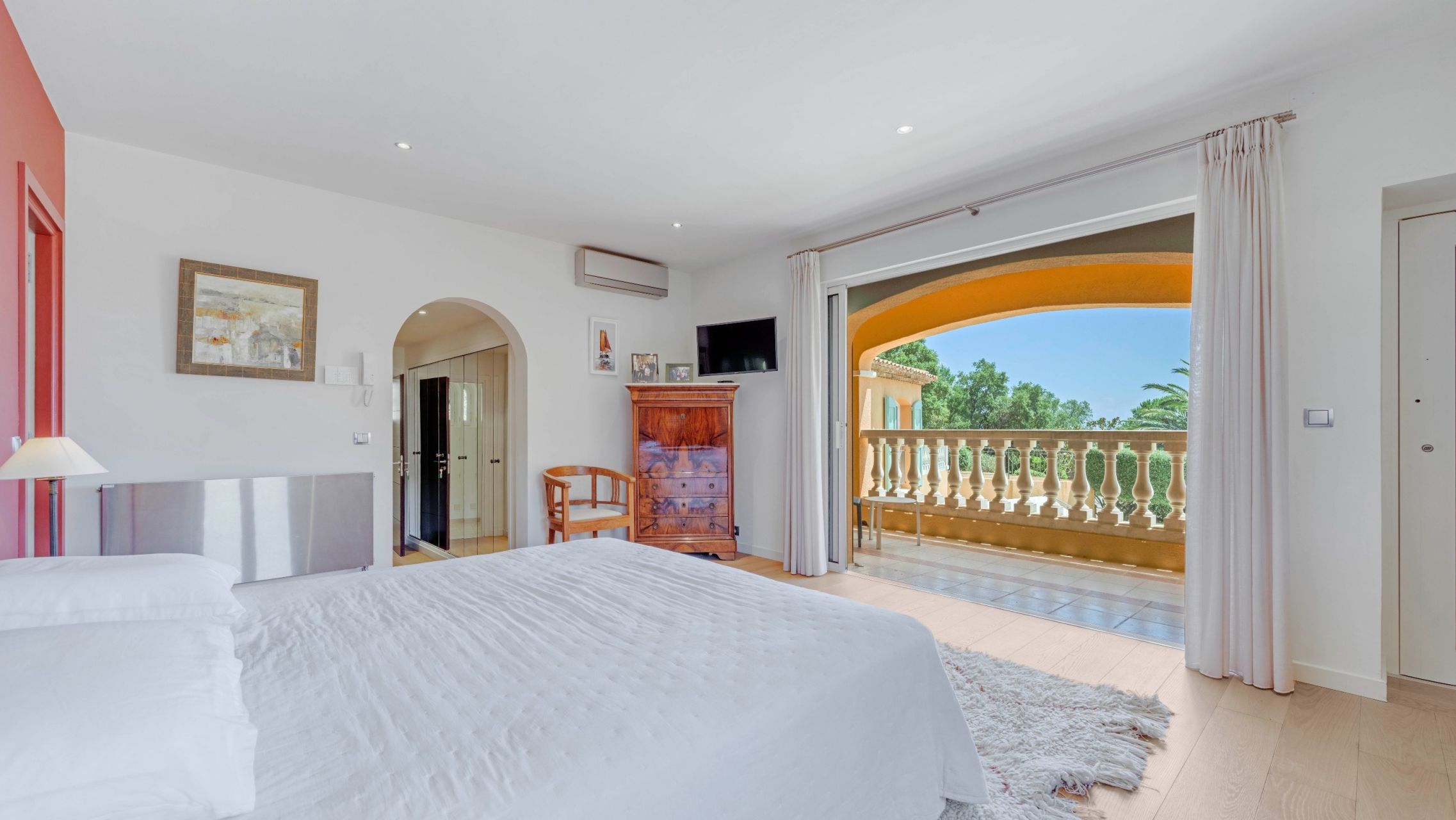 bastide 12 Rooms for sale on CAVALAIRE SUR MER (83240)