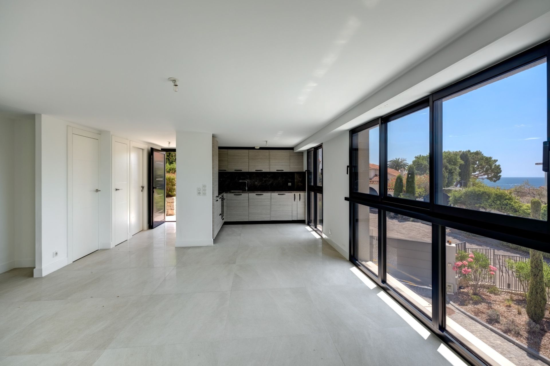 appartement 3 Pièces en vente sur VALLAURIS (06220)