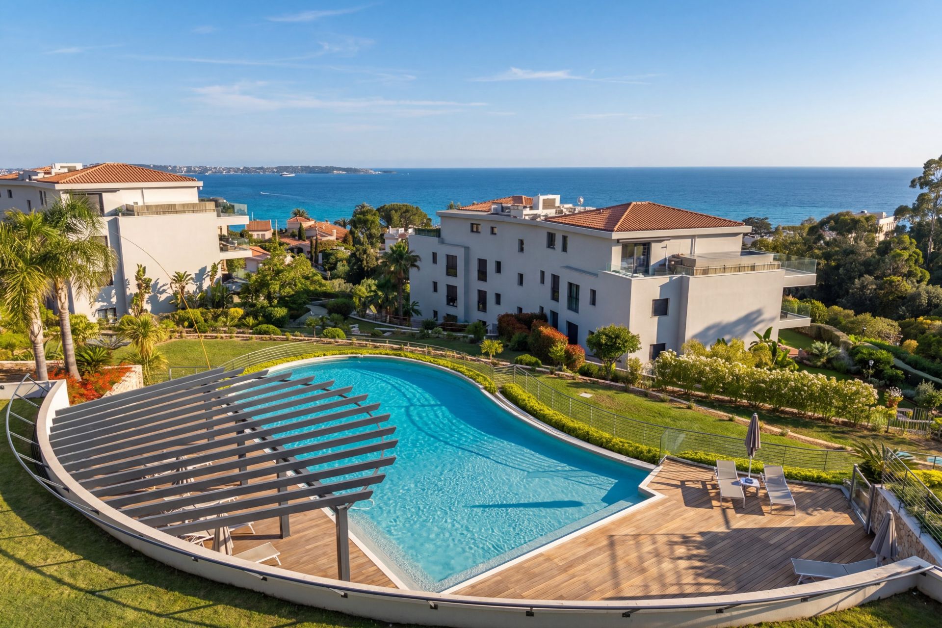 apartment 3 Rooms for sale on VALLAURIS (06220)