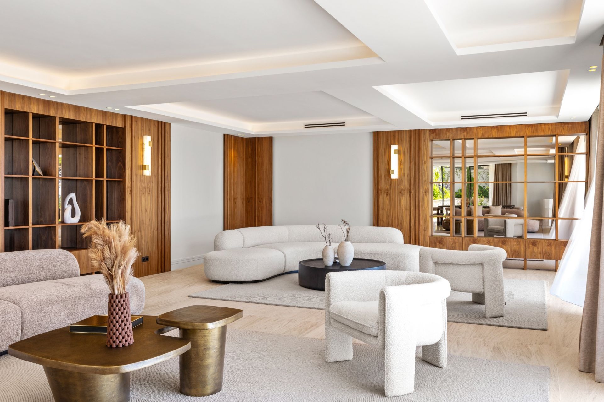 contemporary house 8 Rooms for sale on NICE (06000)