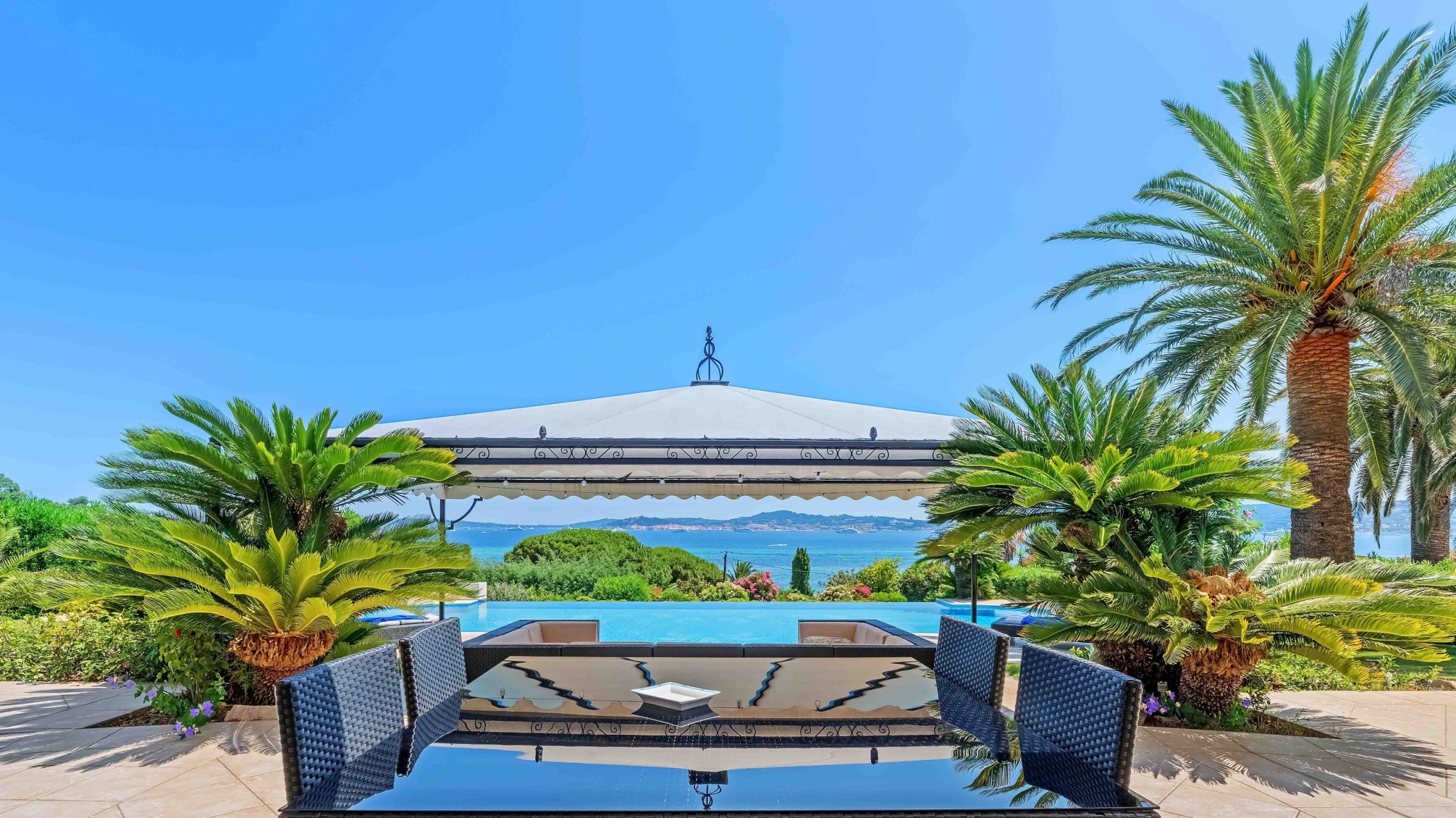 maison de maître 10 Pièces en vente sur GRIMAUD (83310)