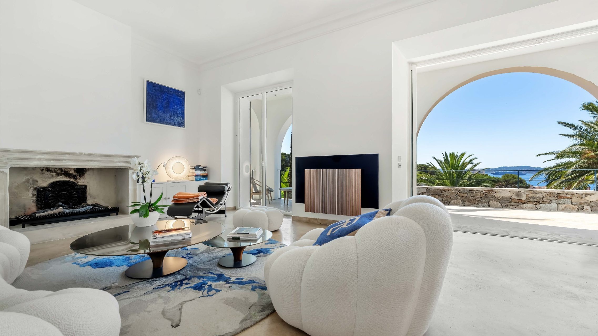 villa 6 Rooms for sale on STE MAXIME (83120)