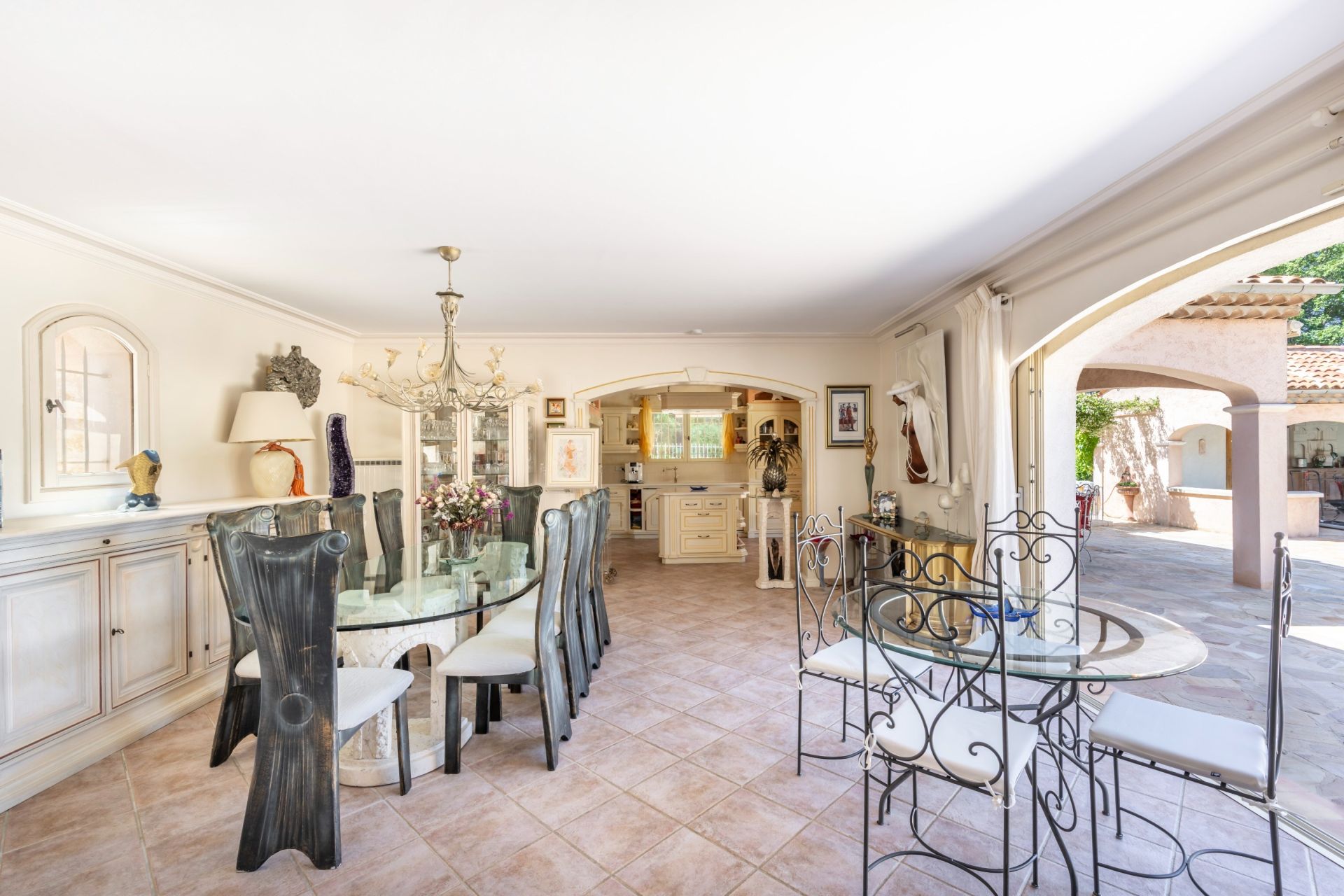 villa 6 Rooms for sale on CABRIS (06530)