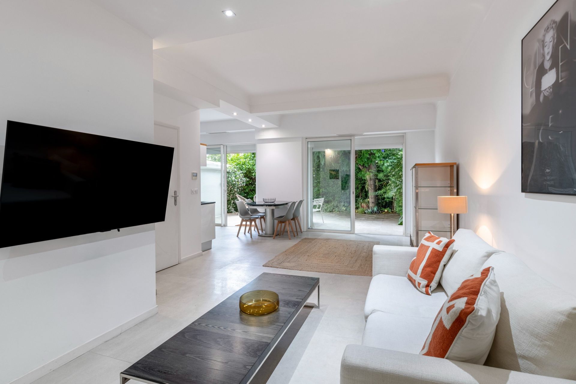 apartment 2 Rooms for sale on CANNES (06400)