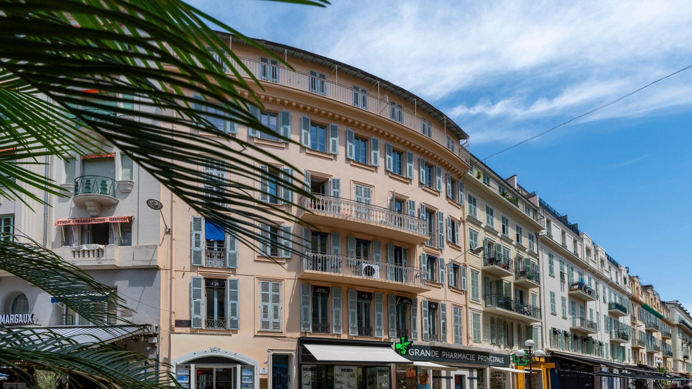 apartment 3 Rooms for sale on NICE (06000)