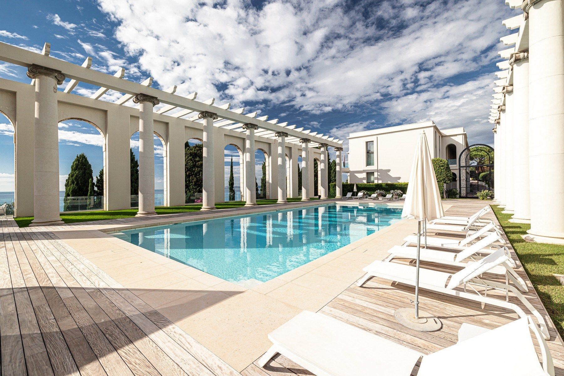 apartment 4 Rooms for sale on NICE (06000)