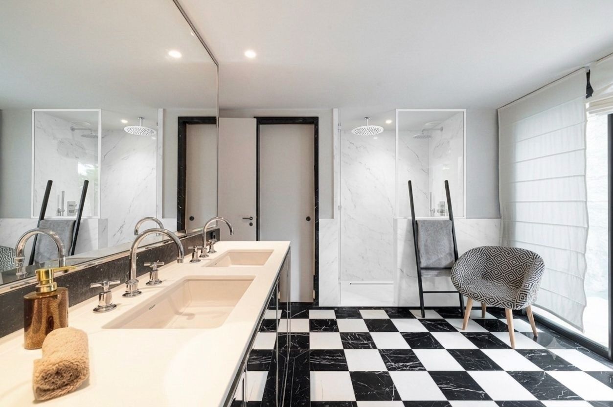 apartment 4 Rooms for sale on NICE (06000)