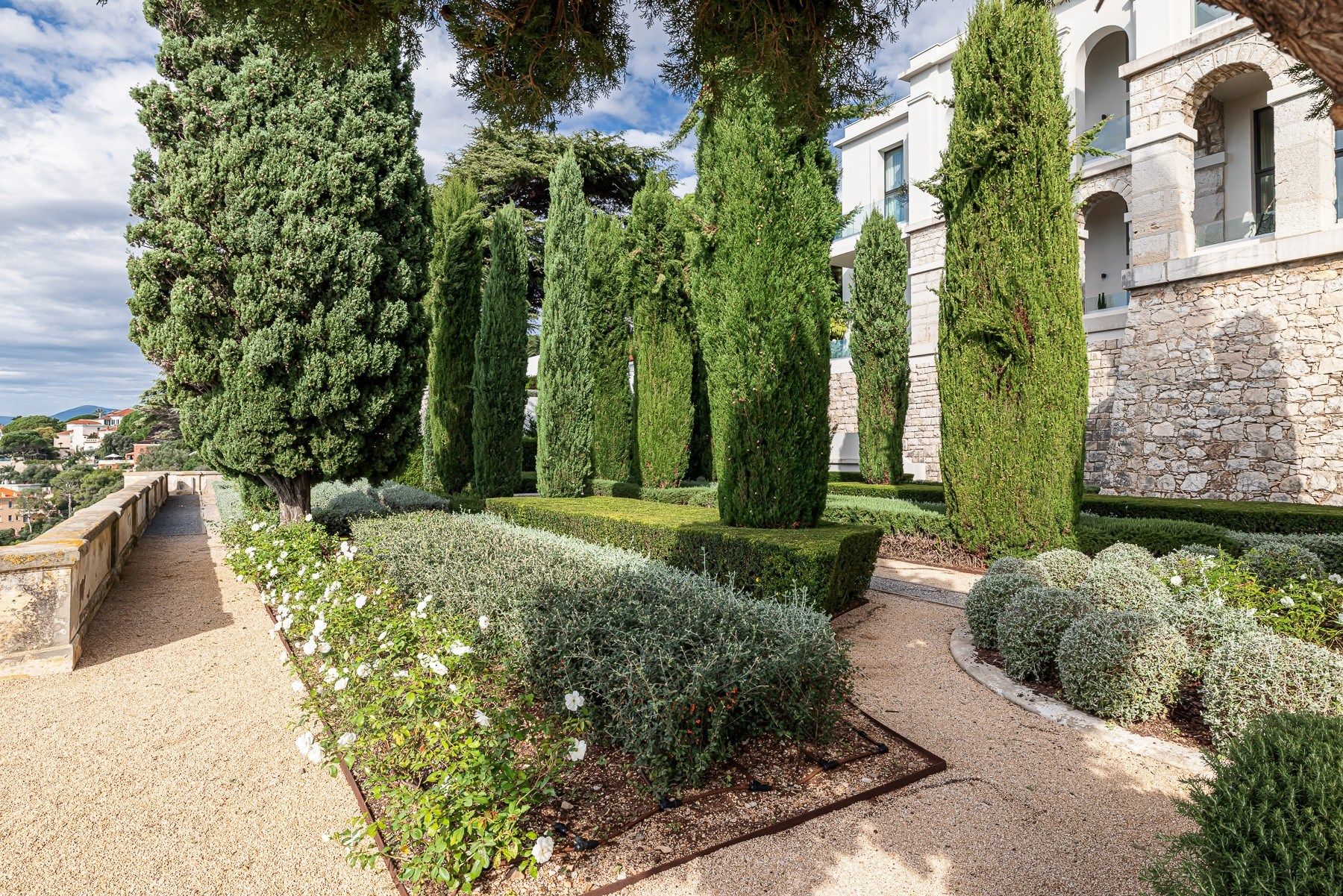 apartment 4 Rooms for sale on NICE (06000)