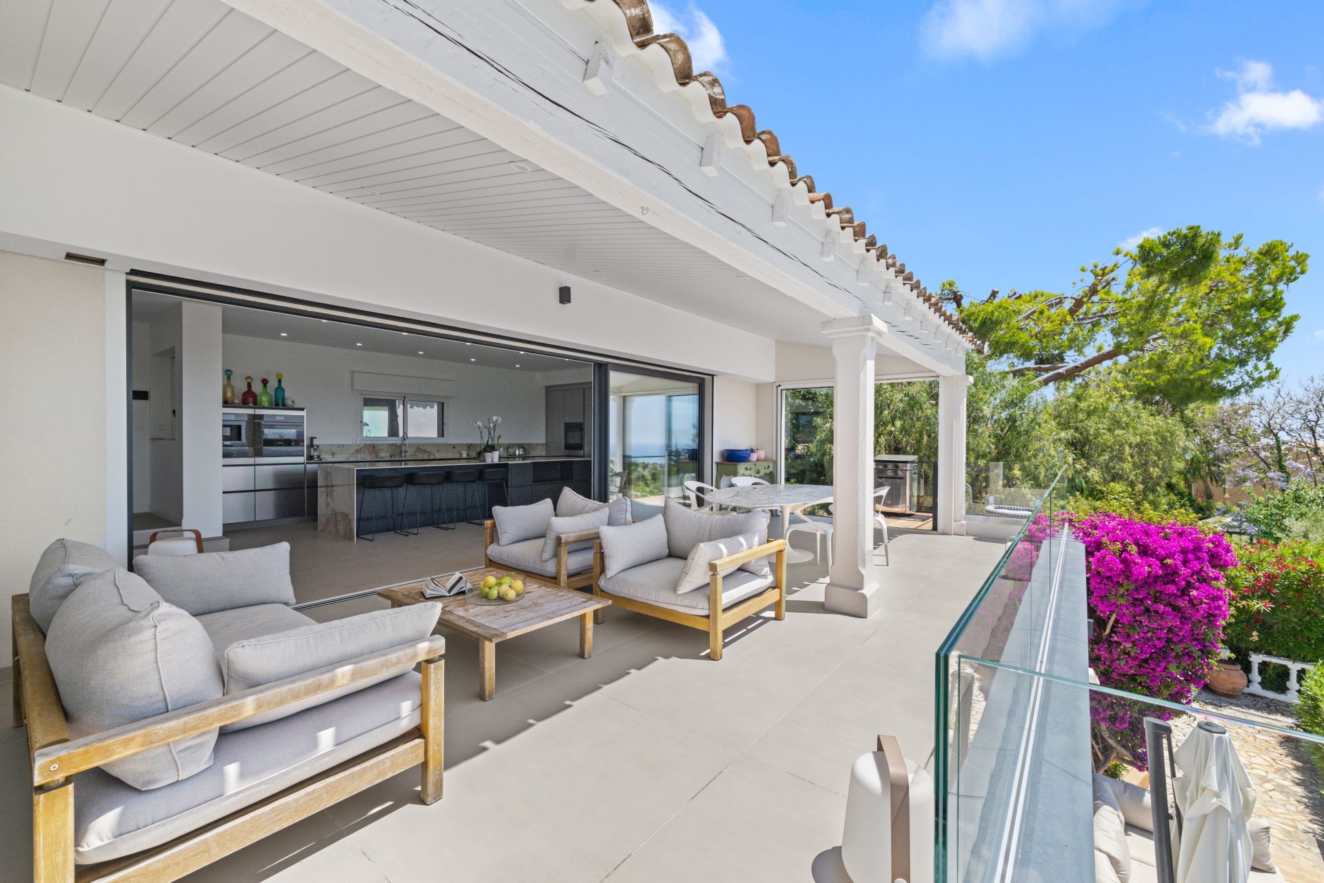 maison contemporaine 9 Pièces en vente sur CAGNES SUR MER (06800)