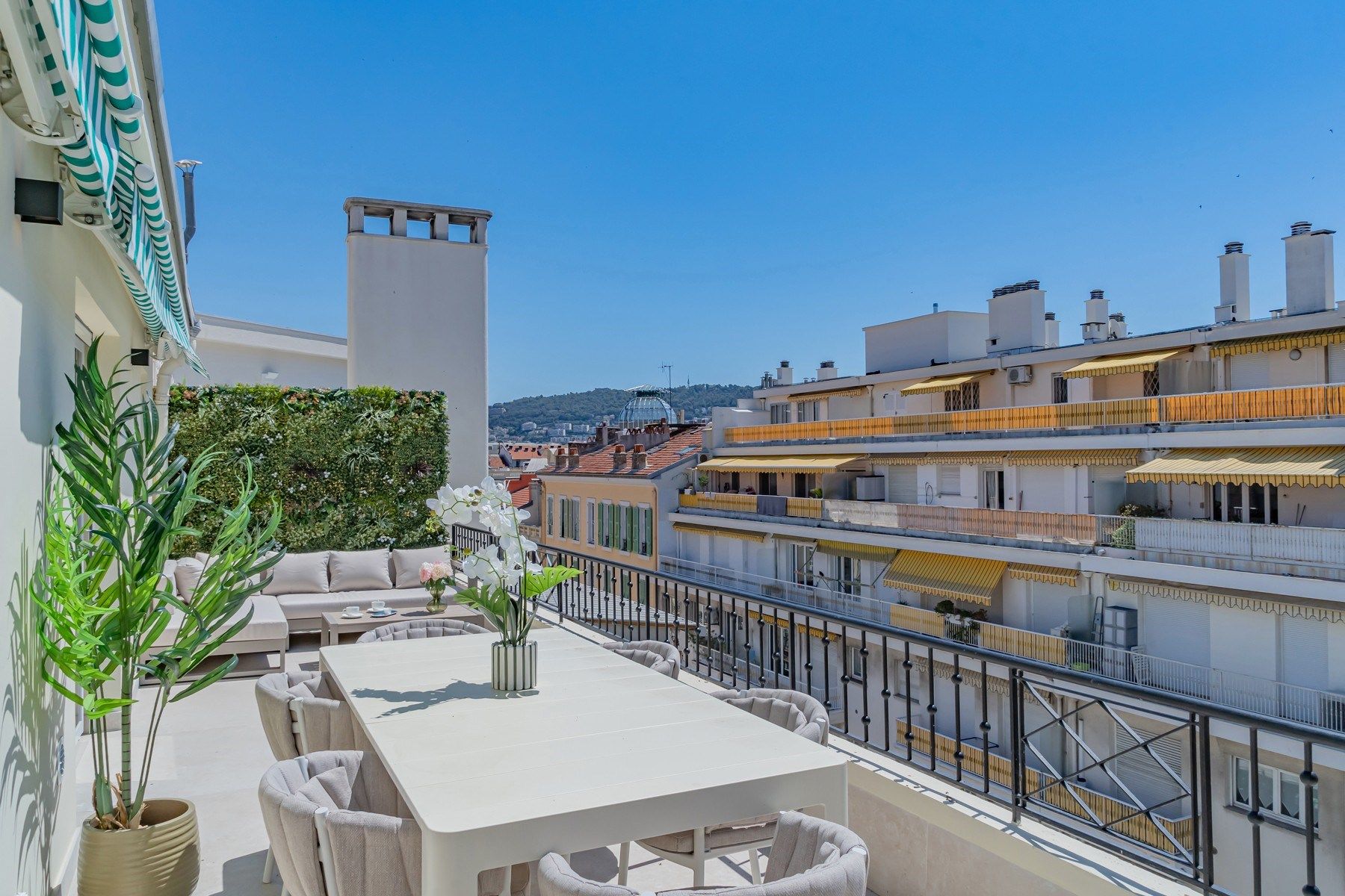 penthouse 3 Rooms for sale on NICE (06000)