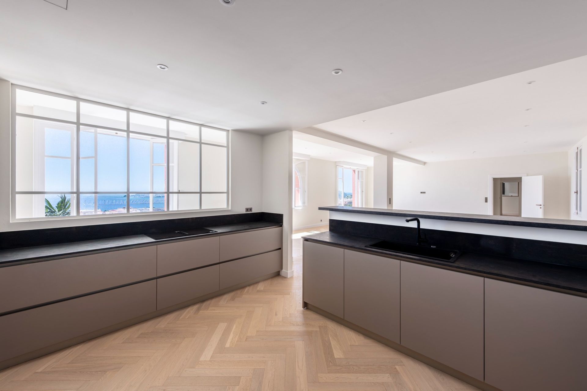 apartment 4 Rooms for sale on BEAULIEU SUR MER (06310)