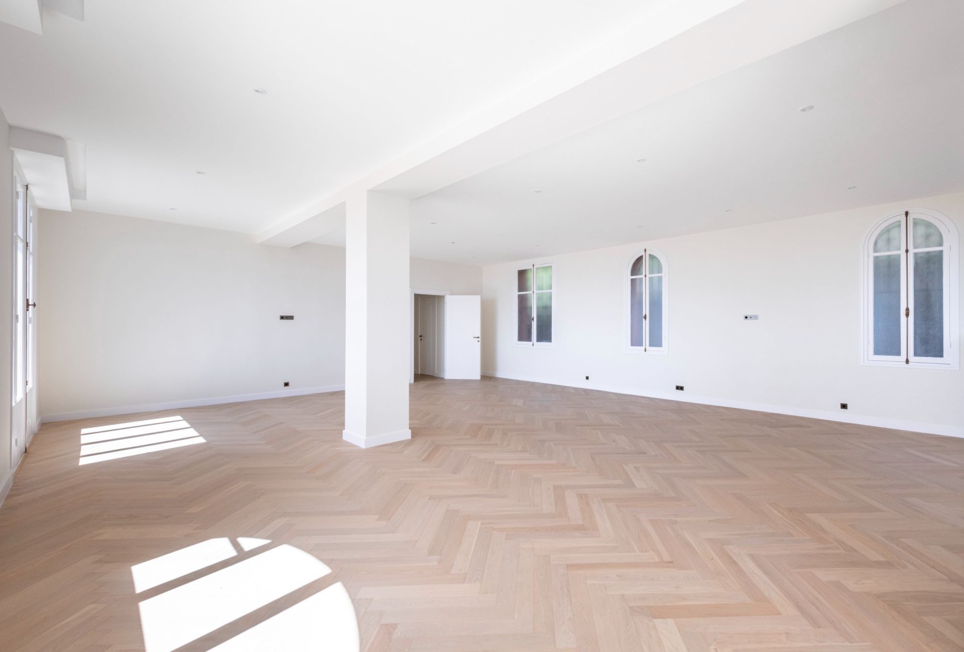 apartment 4 Rooms for sale on BEAULIEU SUR MER (06310)