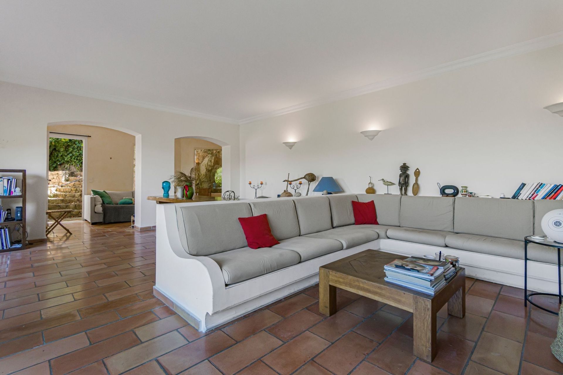 provencal house 7 Rooms for sale on THEOULE SUR MER (06590)