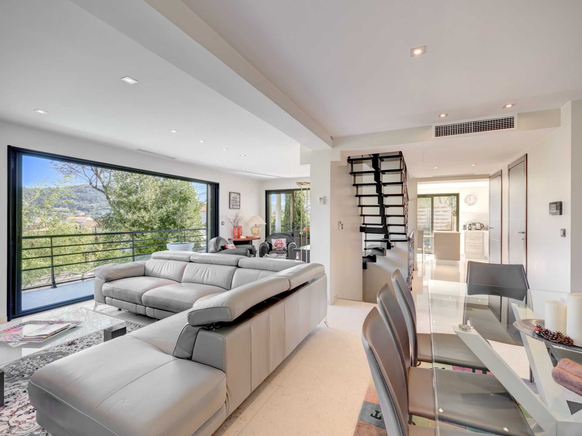 maison contemporaine 7 Pièces en vente sur CANNES (06400)