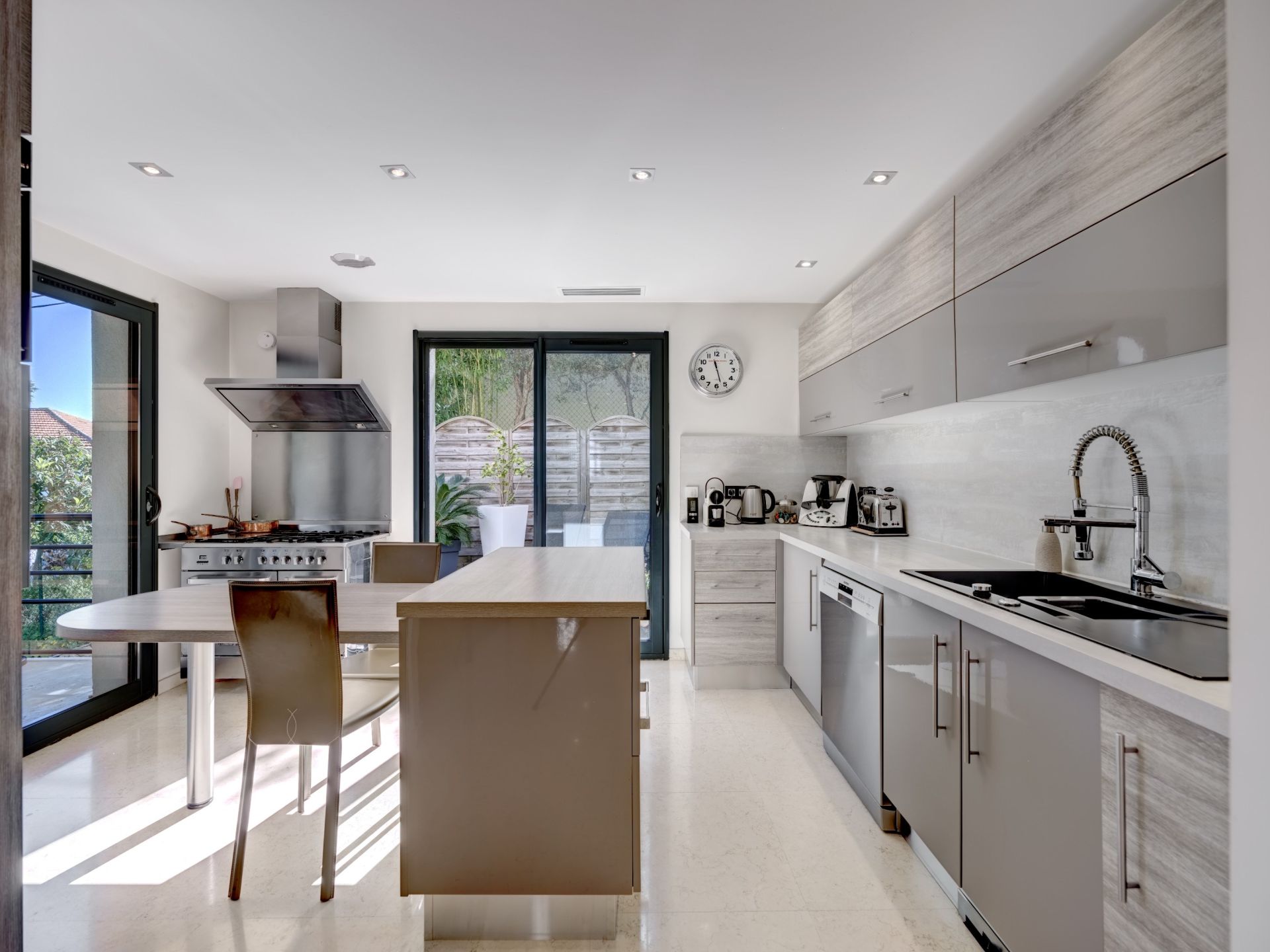 maison contemporaine 7 Pièces en vente sur CANNES (06400)