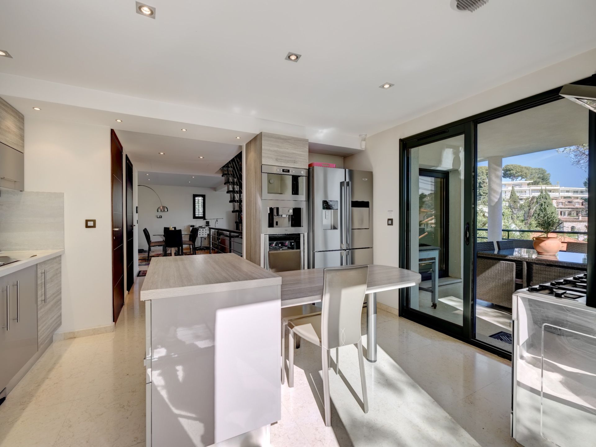 maison contemporaine 7 Pièces en vente sur CANNES (06400)