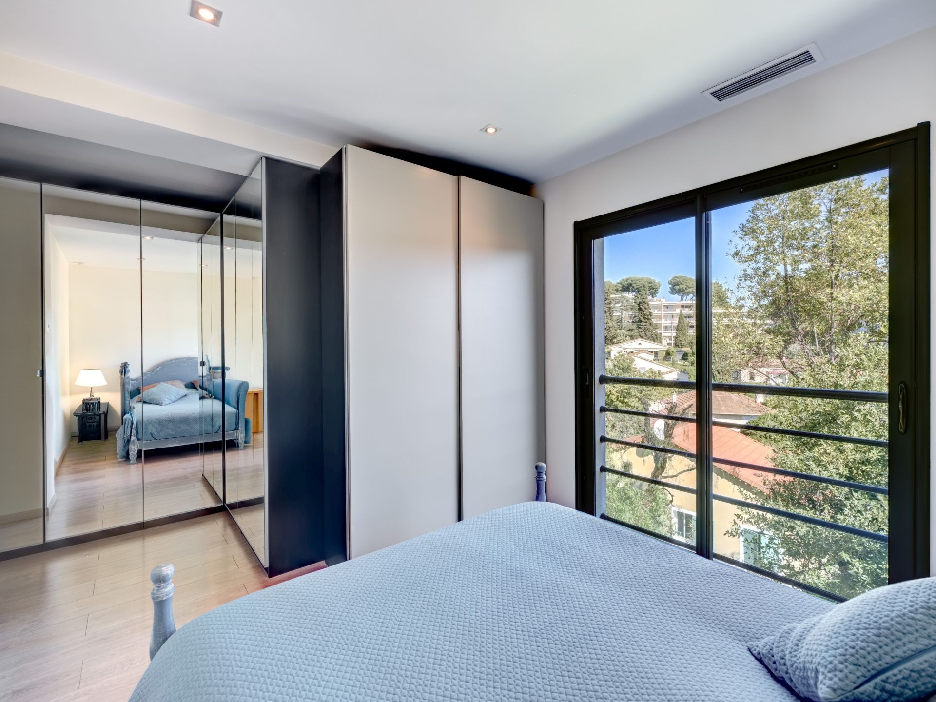 maison contemporaine 7 Pièces en vente sur CANNES (06400)