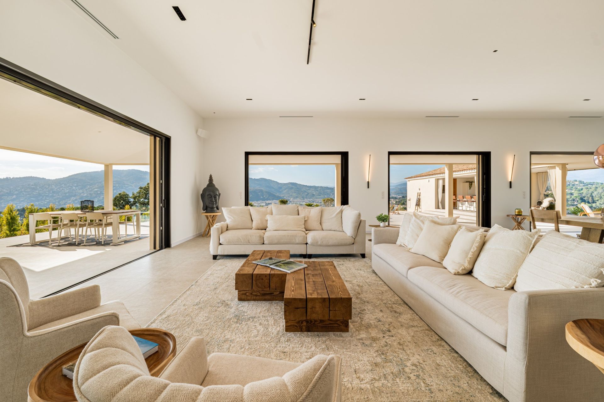 villa 10 Pièces en vente sur MOUGINS (06250)