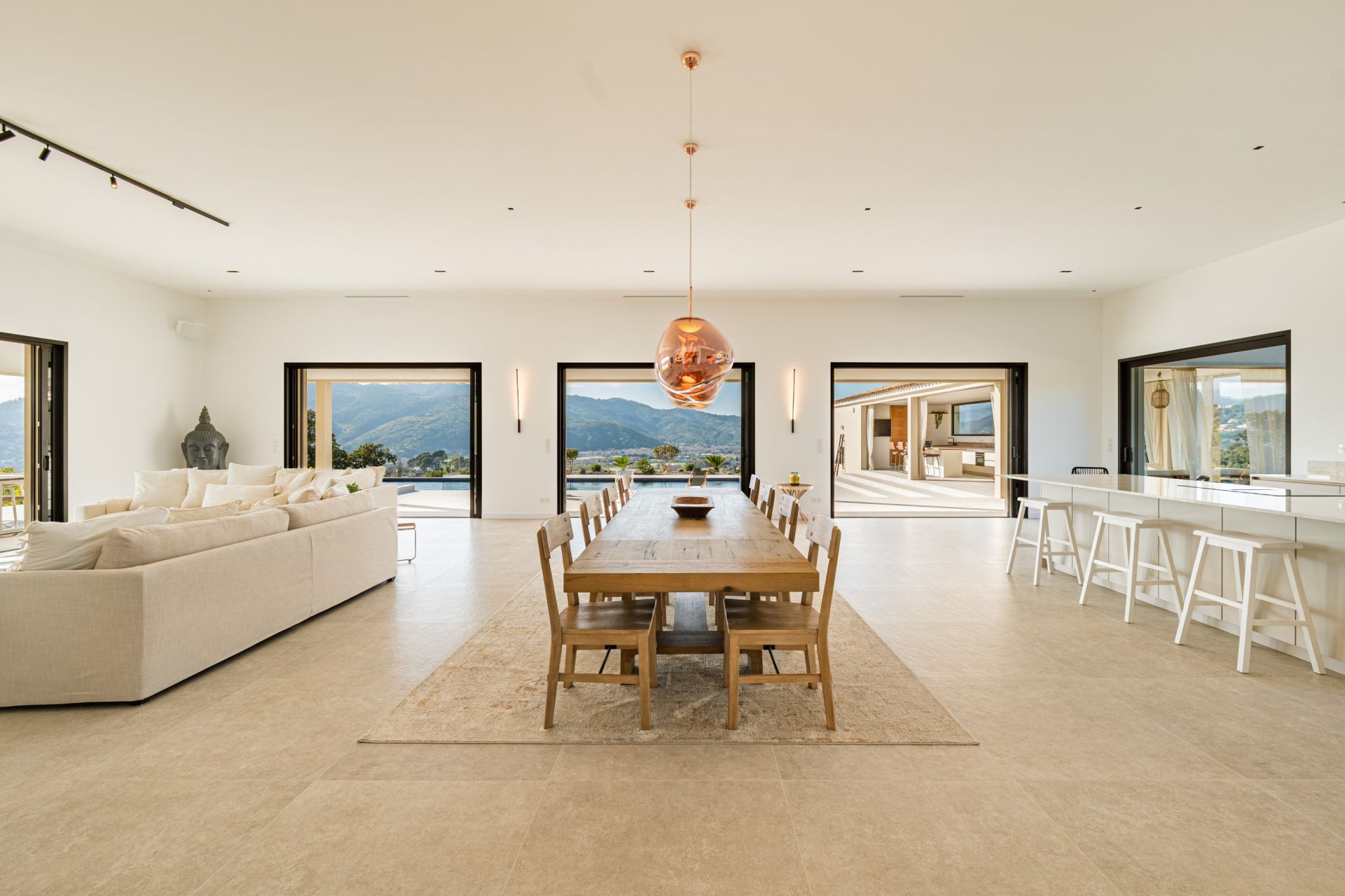 villa 10 Pièces en vente sur MOUGINS (06250)