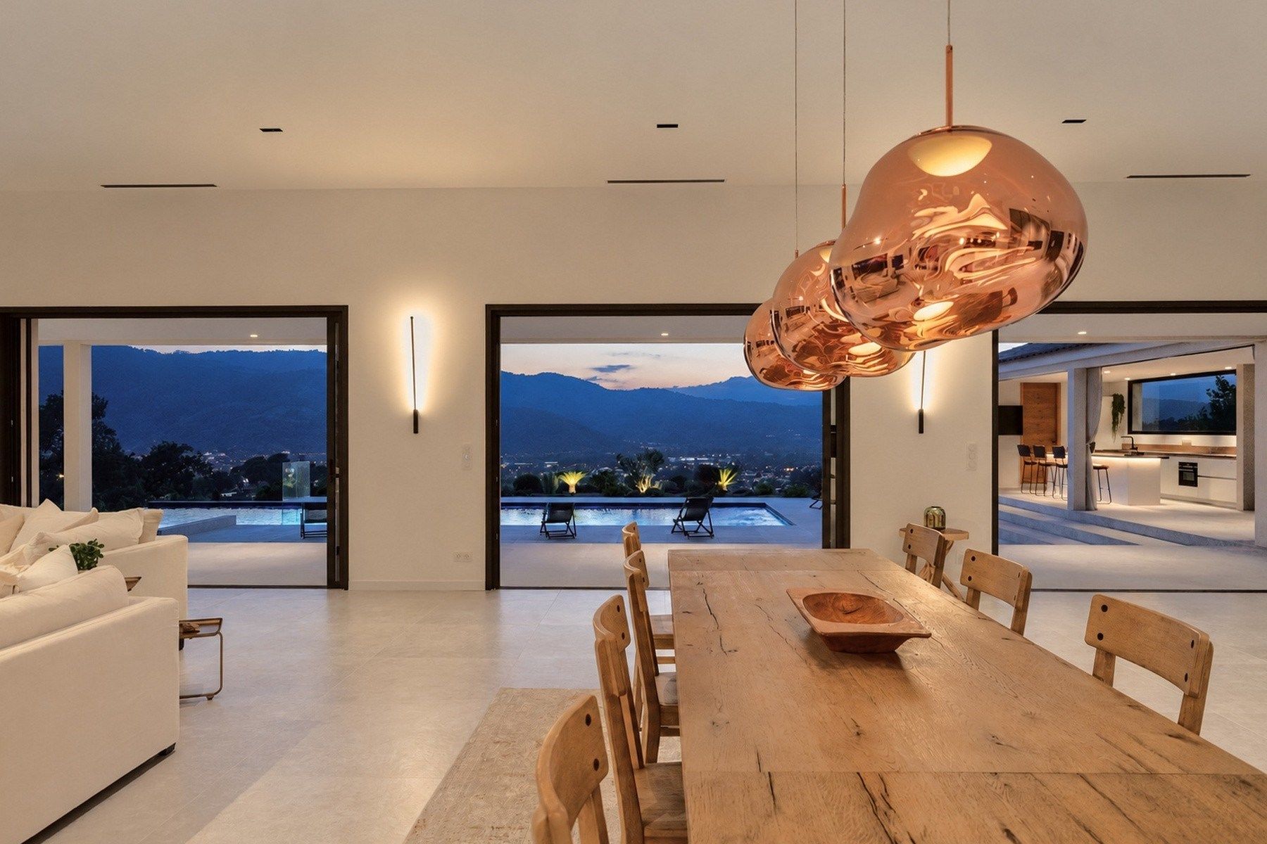 villa 10 Pièces en vente sur MOUGINS (06250)