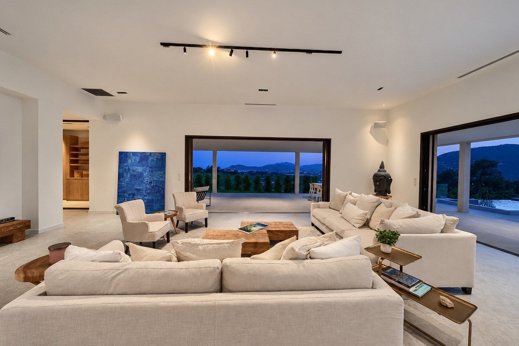 villa 10 Pièces en vente sur MOUGINS (06250)