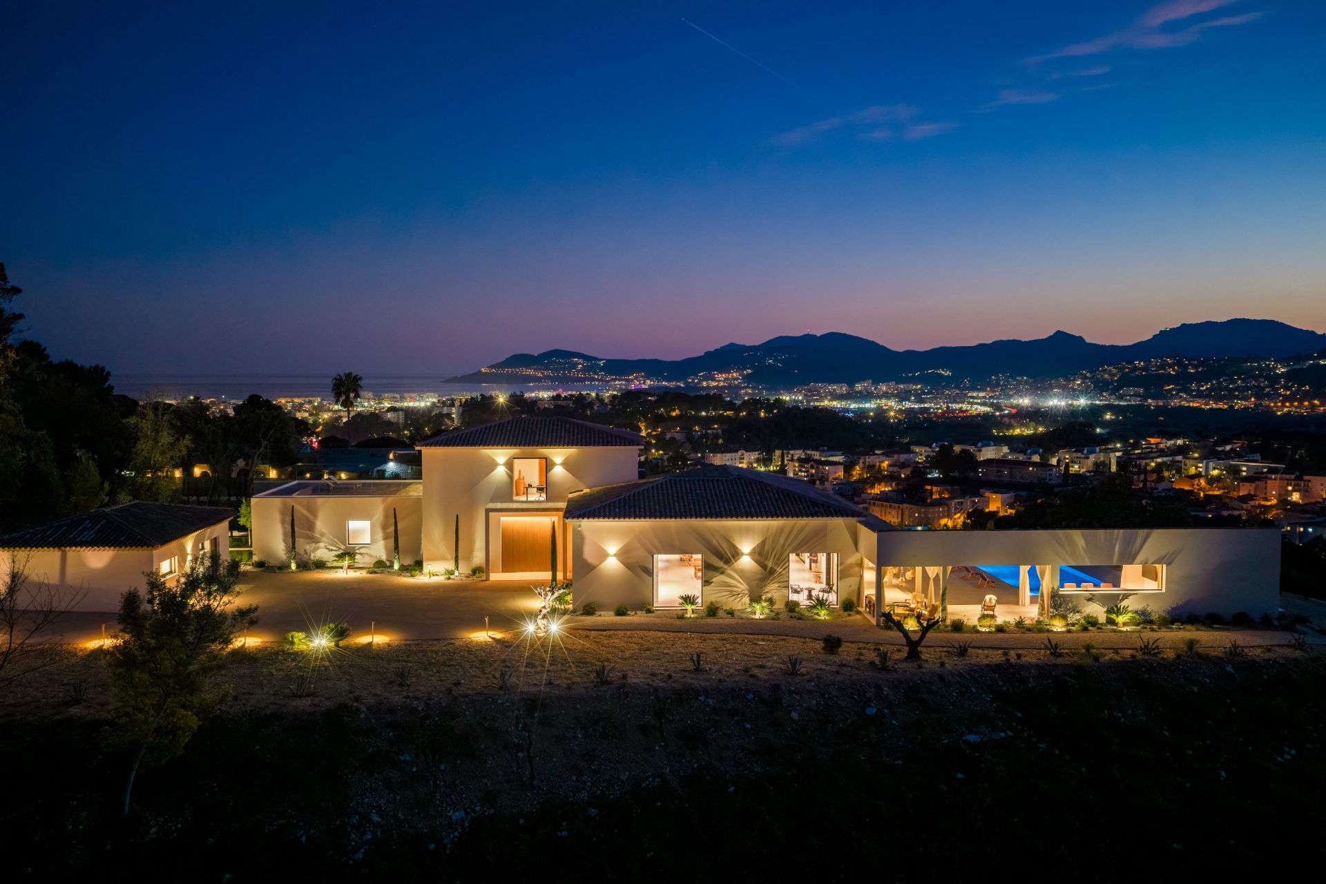 villa 10 Pièces en vente sur MOUGINS (06250)