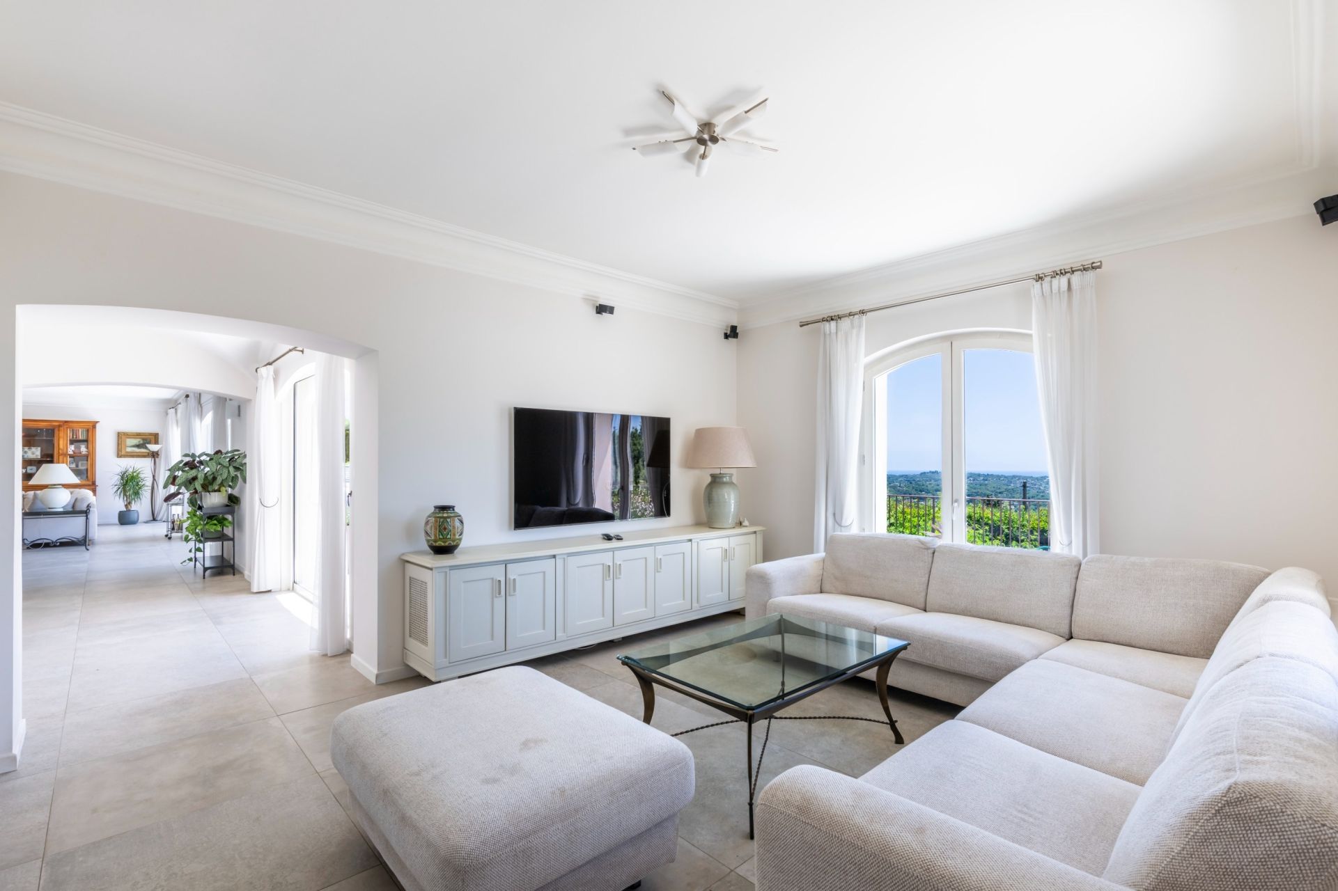 villa 10 Pièces en vente sur CHATEAUNEUF GRASSE (06740)