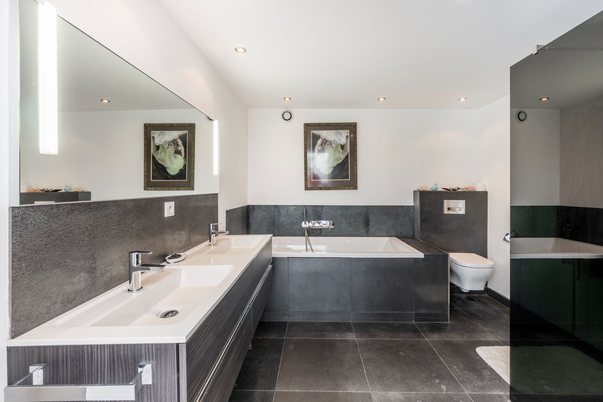 villa 10 Pièces en vente sur CHATEAUNEUF GRASSE (06740)