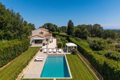 Vente Villa Châteauneuf-Grasse 10&nbsp;Pièces 390&nbsp;m²