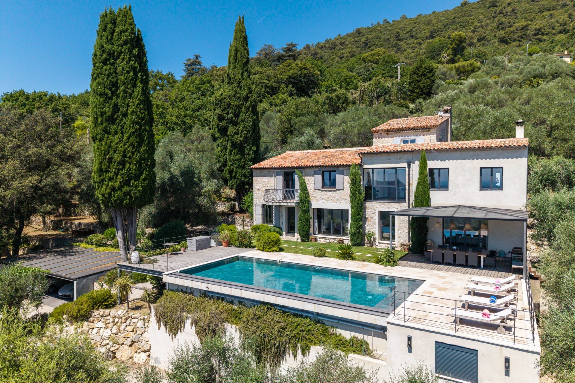 villa 7 Rooms for sale on LE TIGNET (06530)