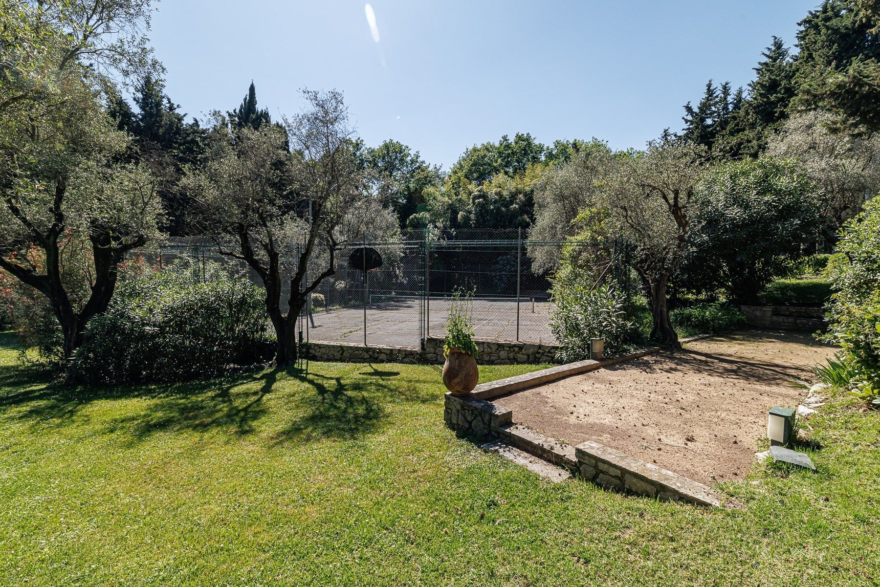 bastide 10 Rooms for sale on VENCE (06140)