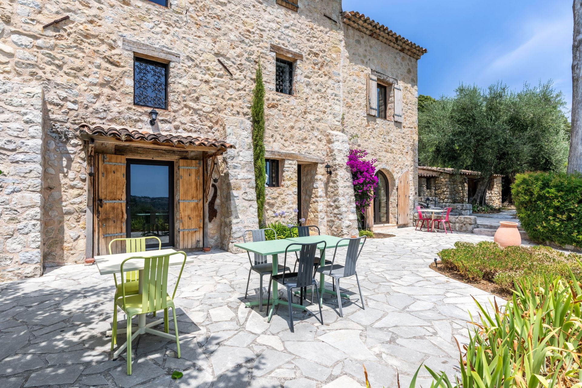 provencal house 6 Rooms for sale on SPERACEDES (06530)