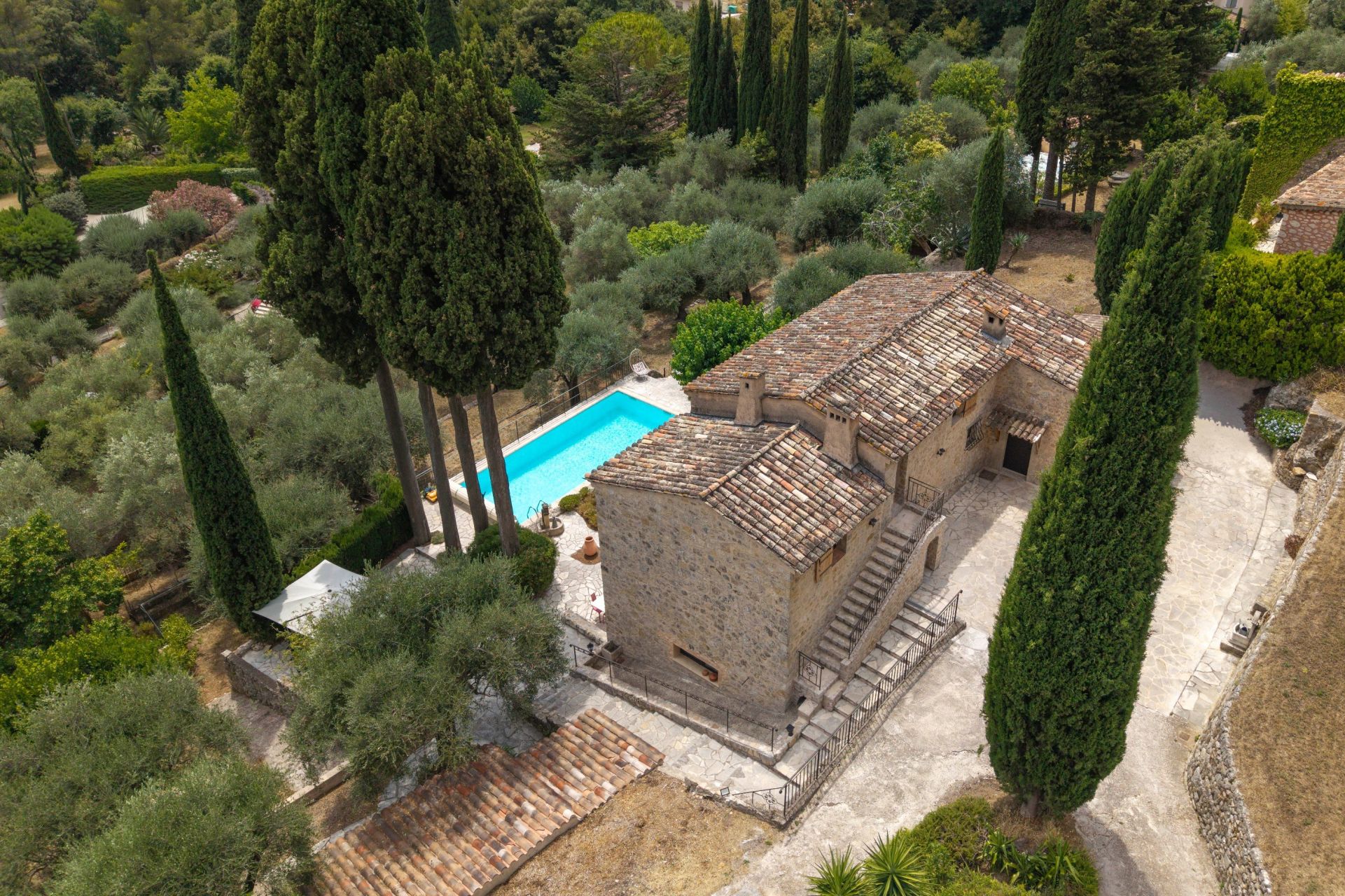 provencal house 6 Rooms for sale on SPERACEDES (06530)