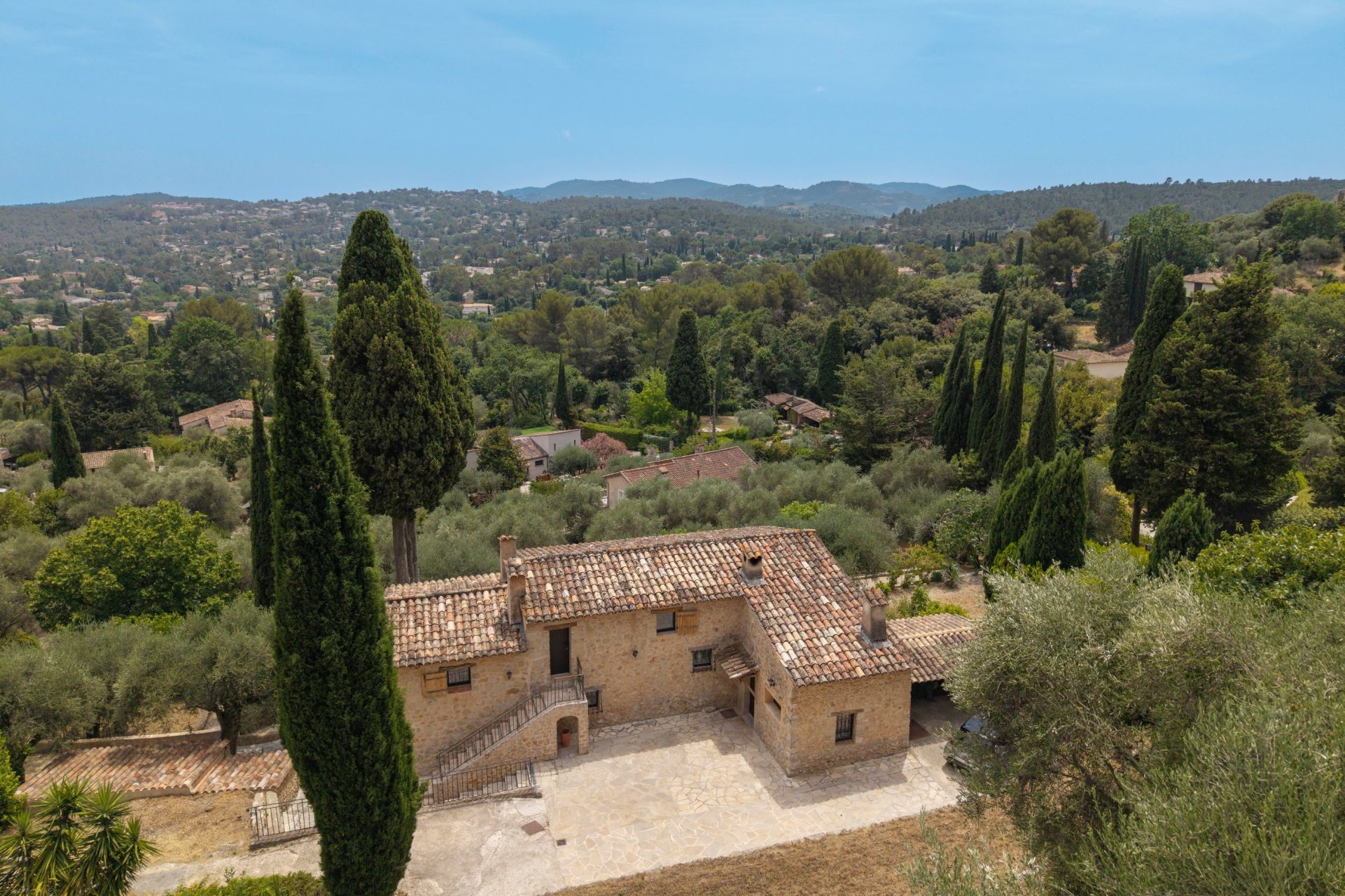 provencal house 6 Rooms for sale on SPERACEDES (06530)