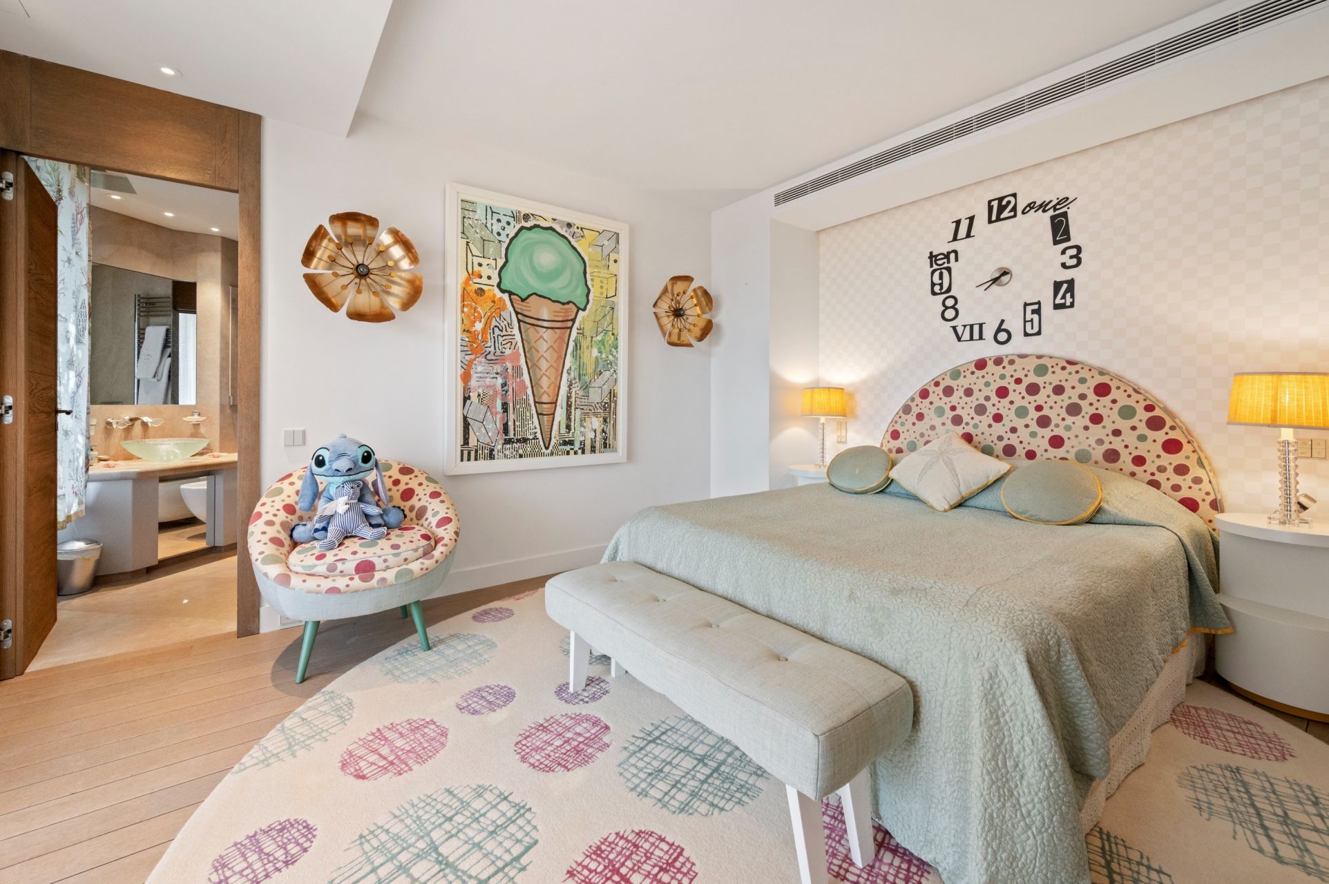 villa 22 Rooms for sale on ST JEAN CAP FERRAT (06230)