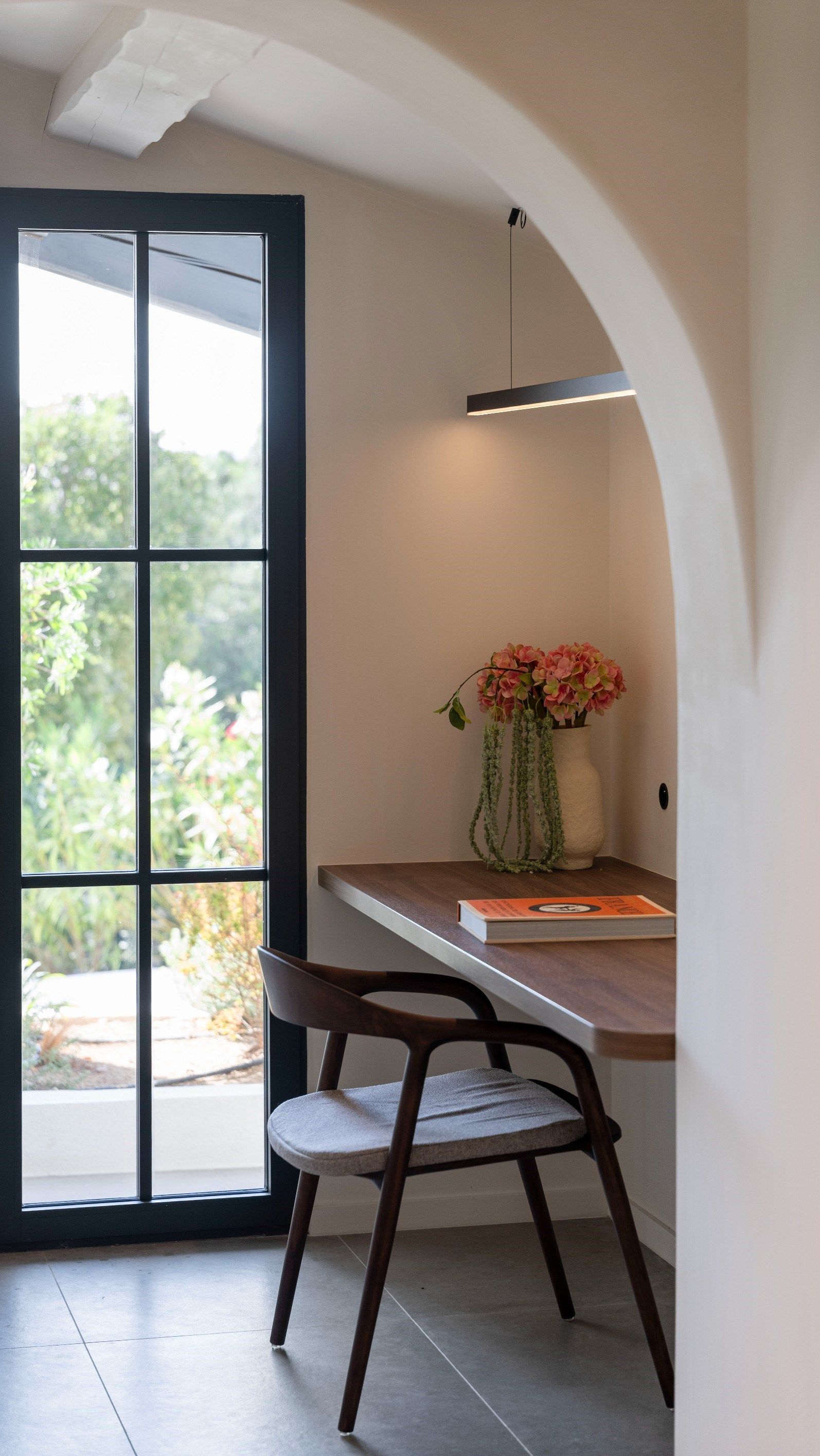 villa 7 Rooms for sale on STE MAXIME (83120)