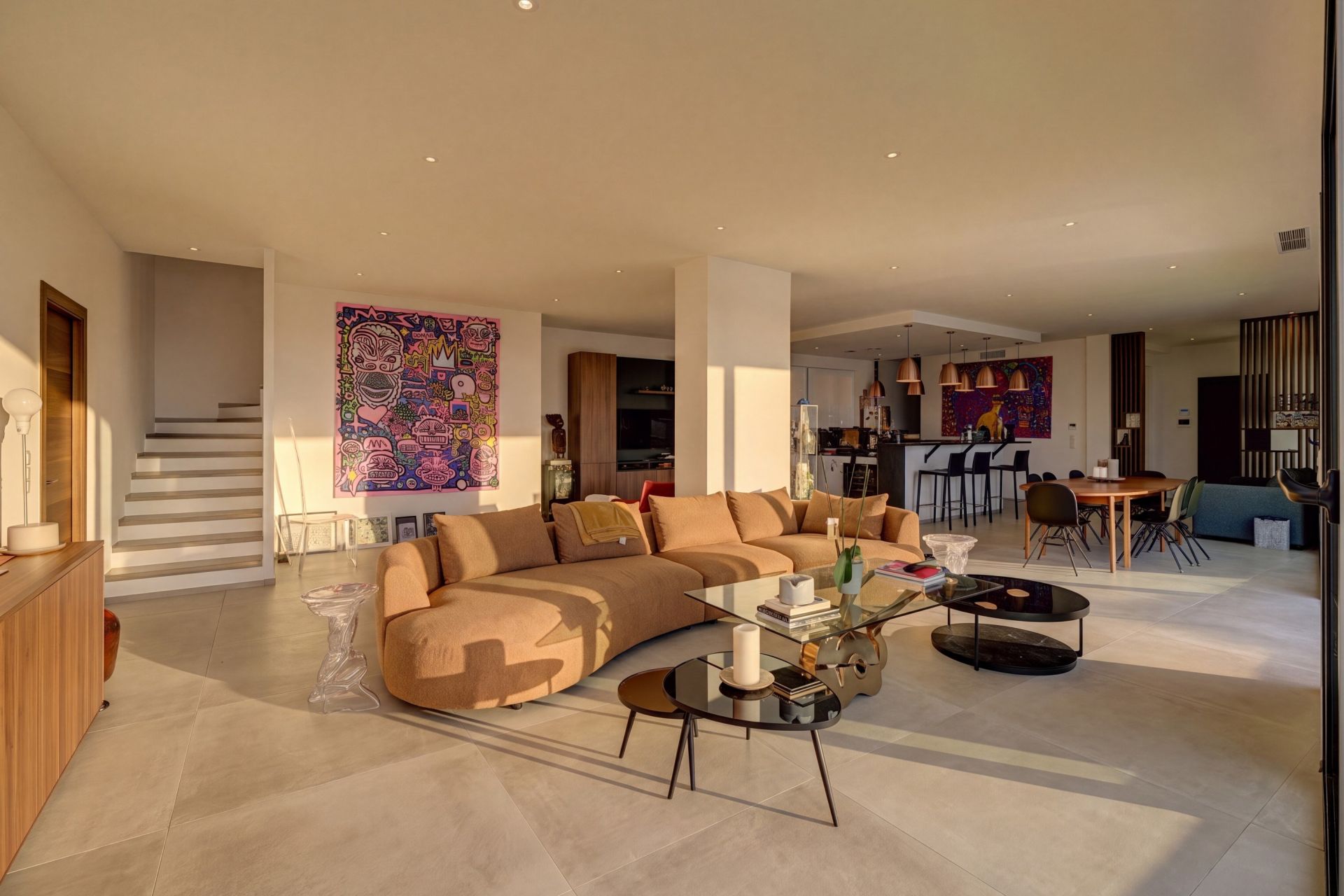 villa 6 Rooms for sale on LE GOLFE JUAN (06220)