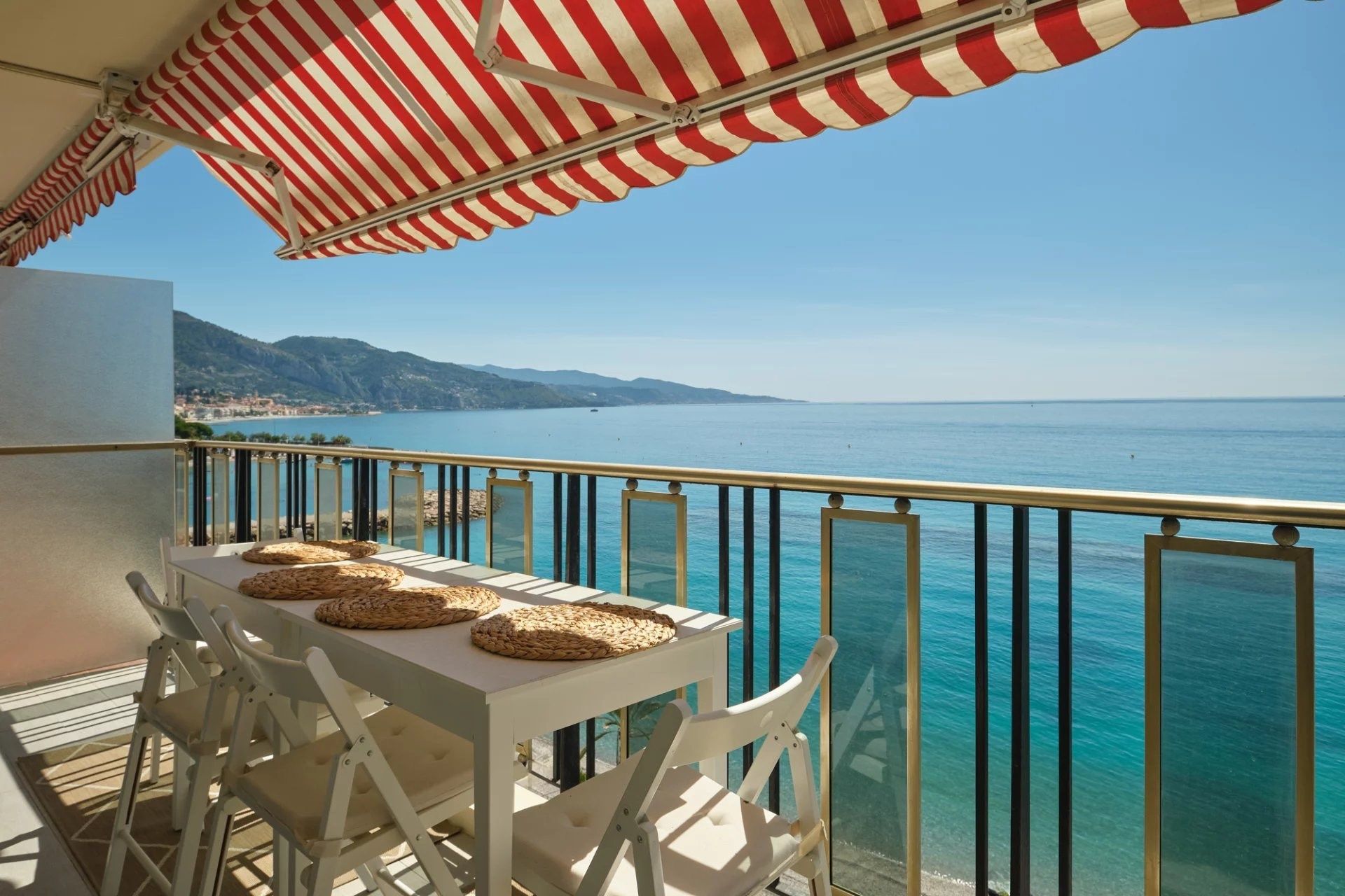 appartement 3 Pièces en vente sur ROQUEBRUNE CAP MARTIN (06190)