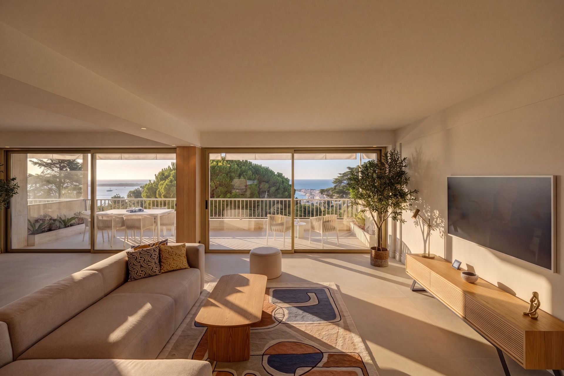 apartment 3 Rooms for sale on CANNES (06400)