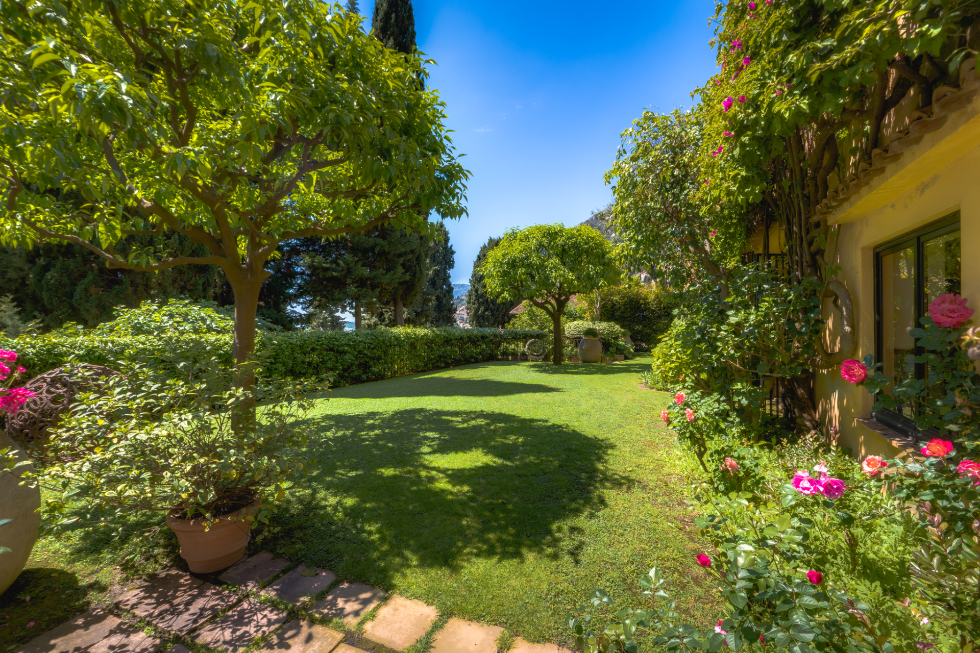 maison provençale 8 Pièces en vente sur ROQUEBRUNE CAP MARTIN (06190)
