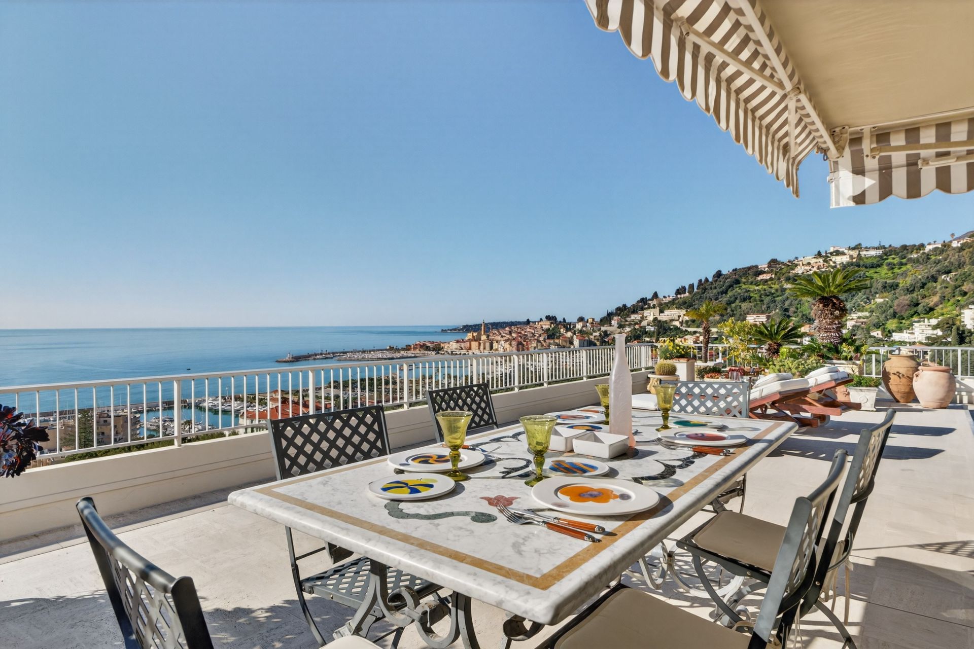 penthouse 7 Rooms for sale on MENTON (06500)