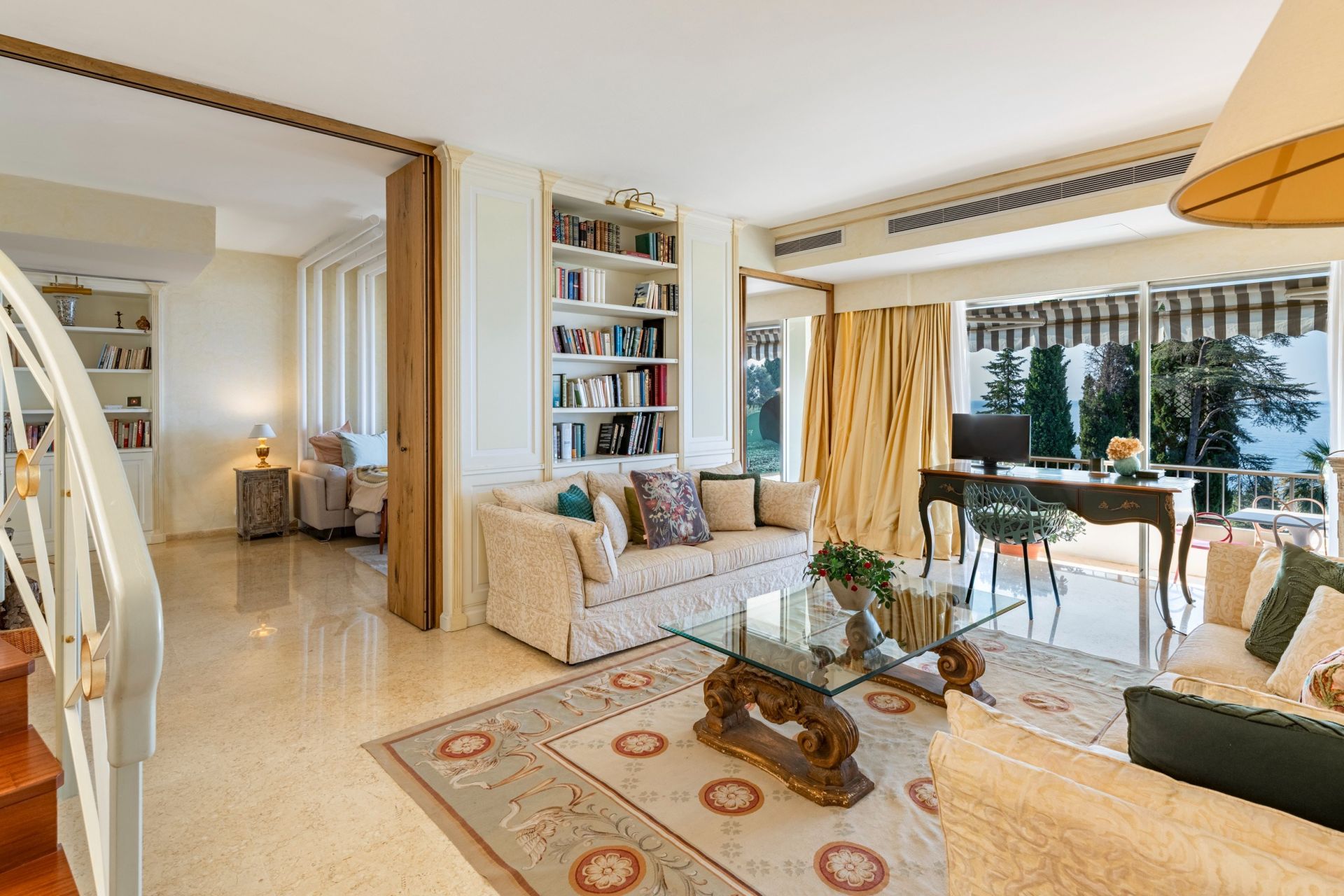penthouse 7 Rooms for sale on MENTON (06500)