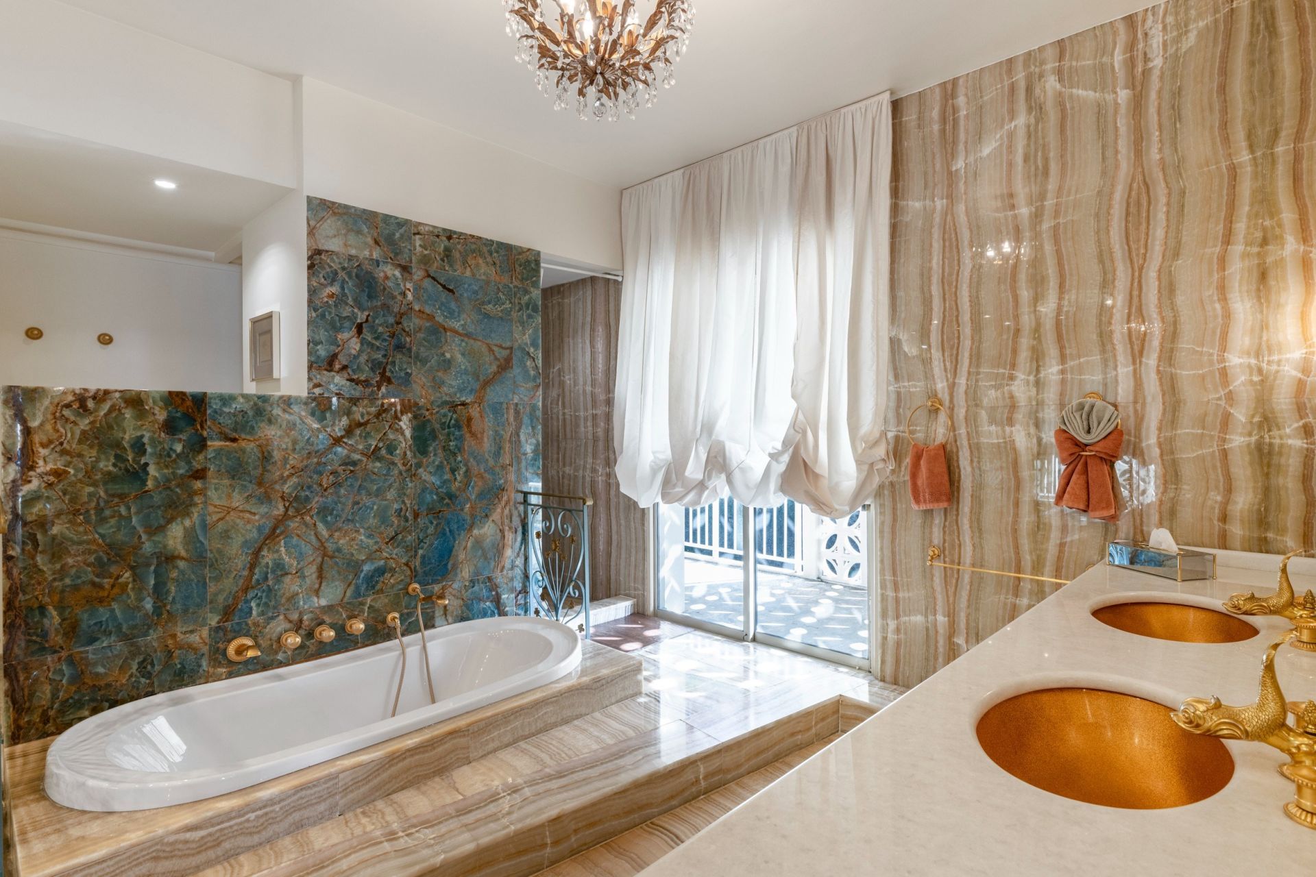 penthouse 7 Rooms for sale on MENTON (06500)
