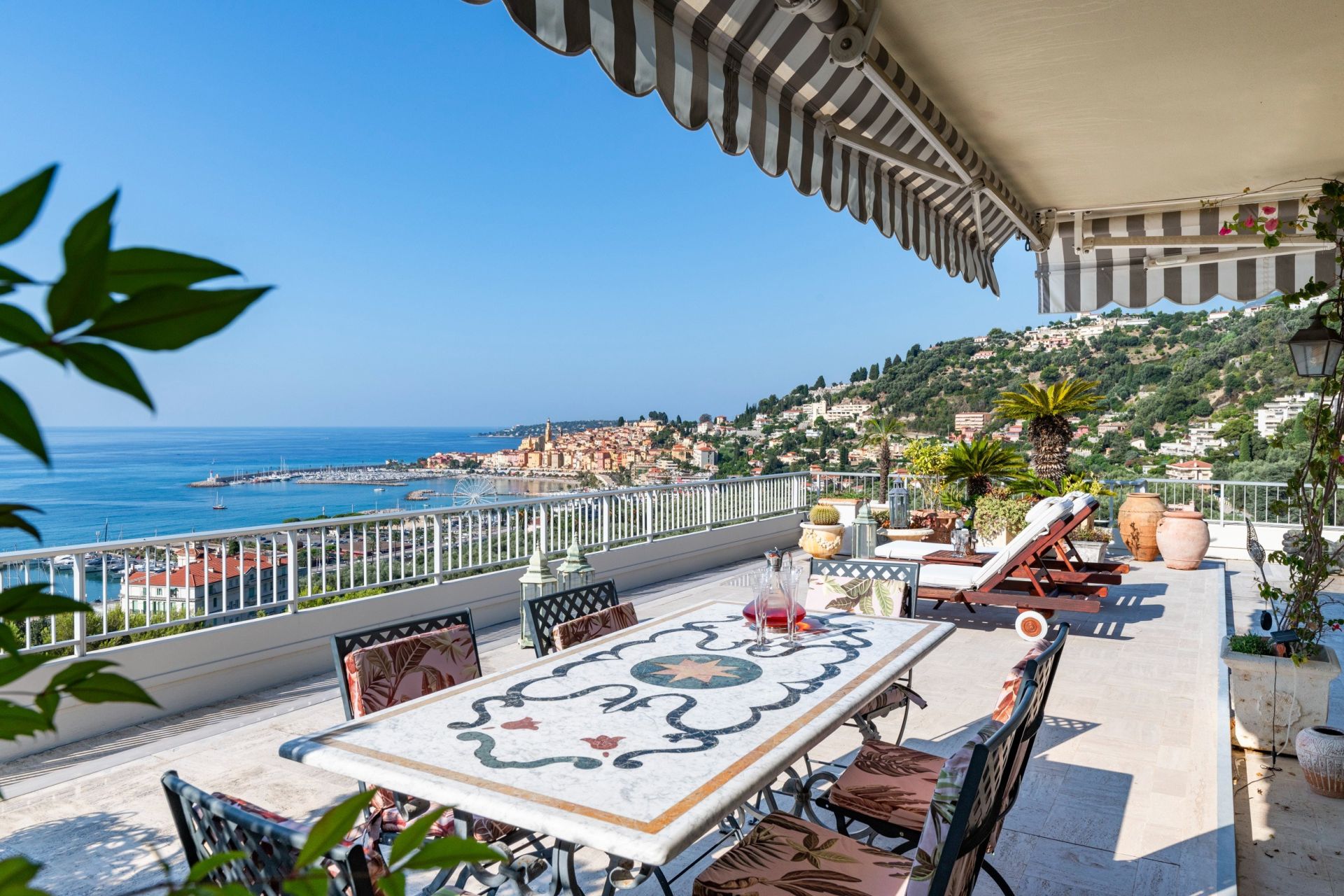 penthouse 7 Rooms for sale on MENTON (06500)
