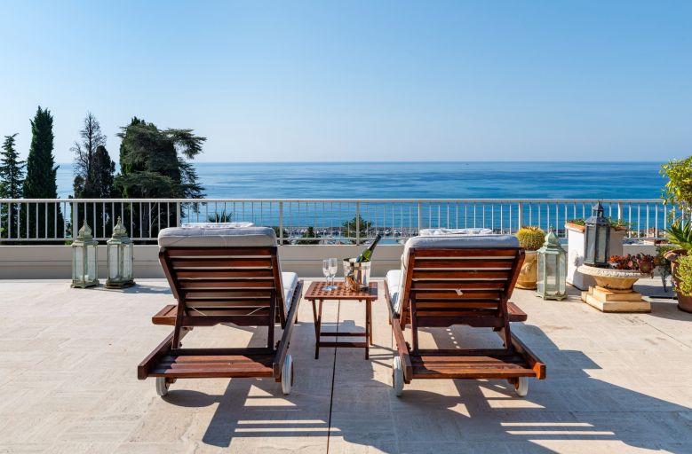 penthouse 7 Rooms for sale on MENTON (06500)