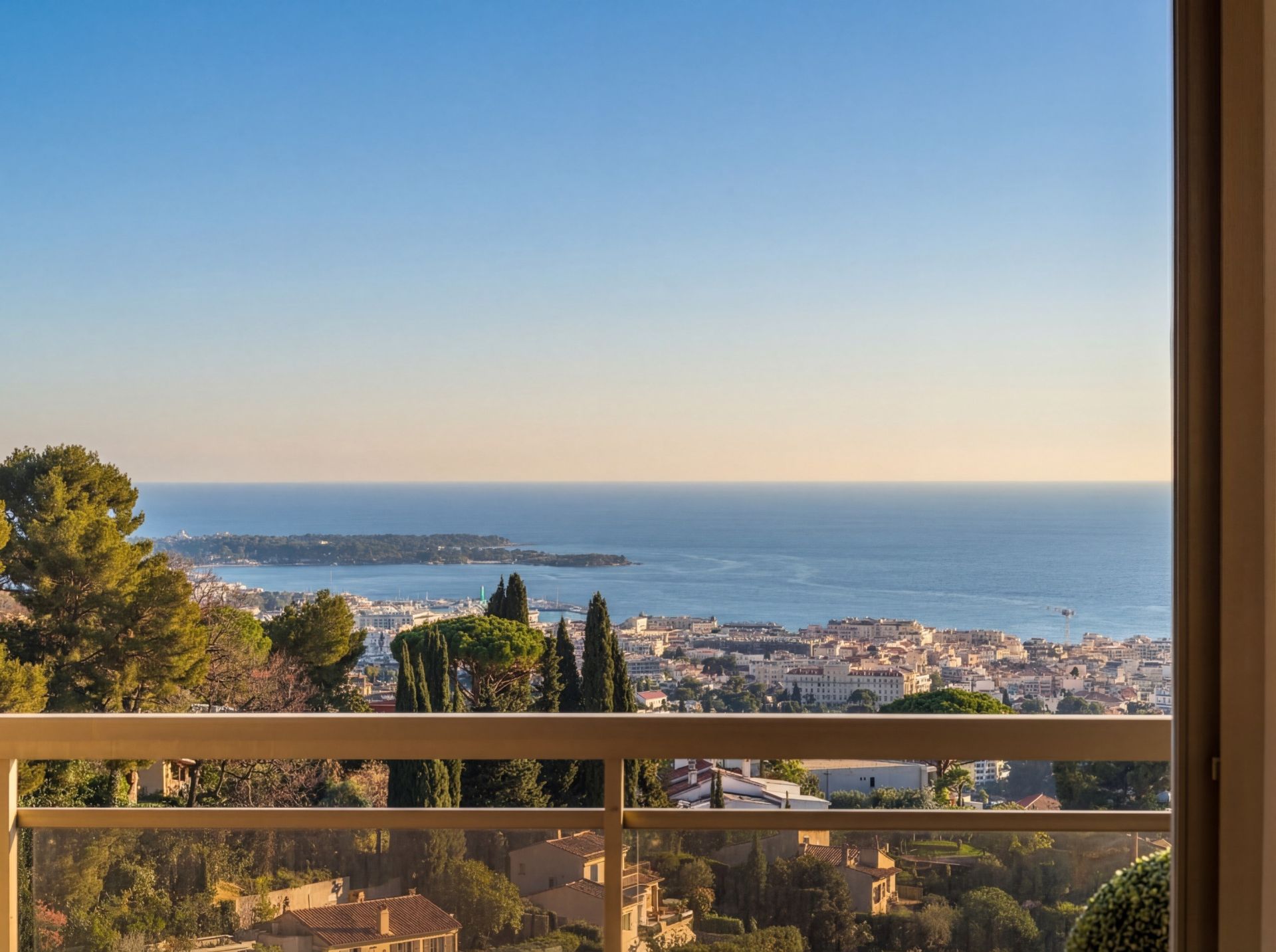 appartement 2 Pièces en vente sur CANNES (06400)