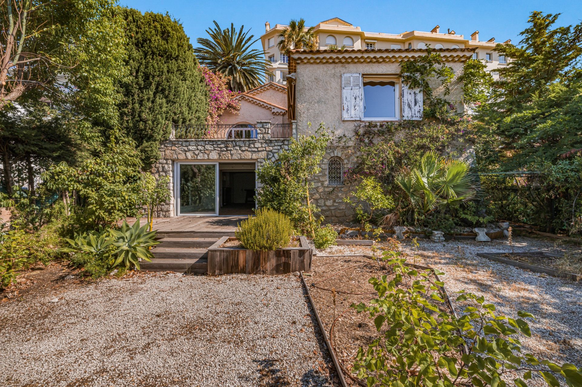 villa 8 Pièces en vente sur CANNES (06400)