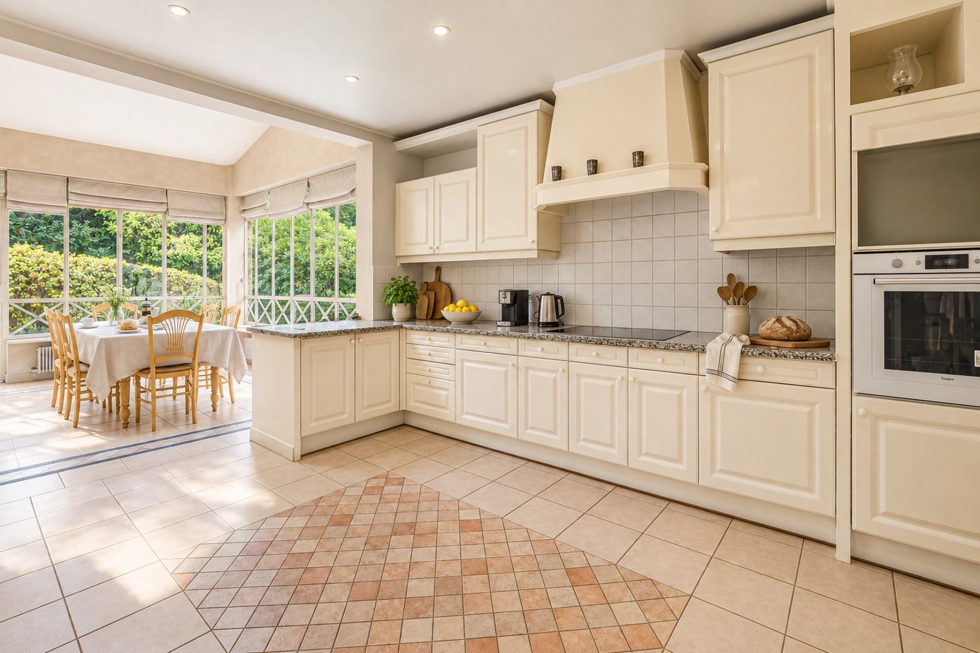 bastide 12 Pièces en vente sur CHATEAUNEUF GRASSE (06740)