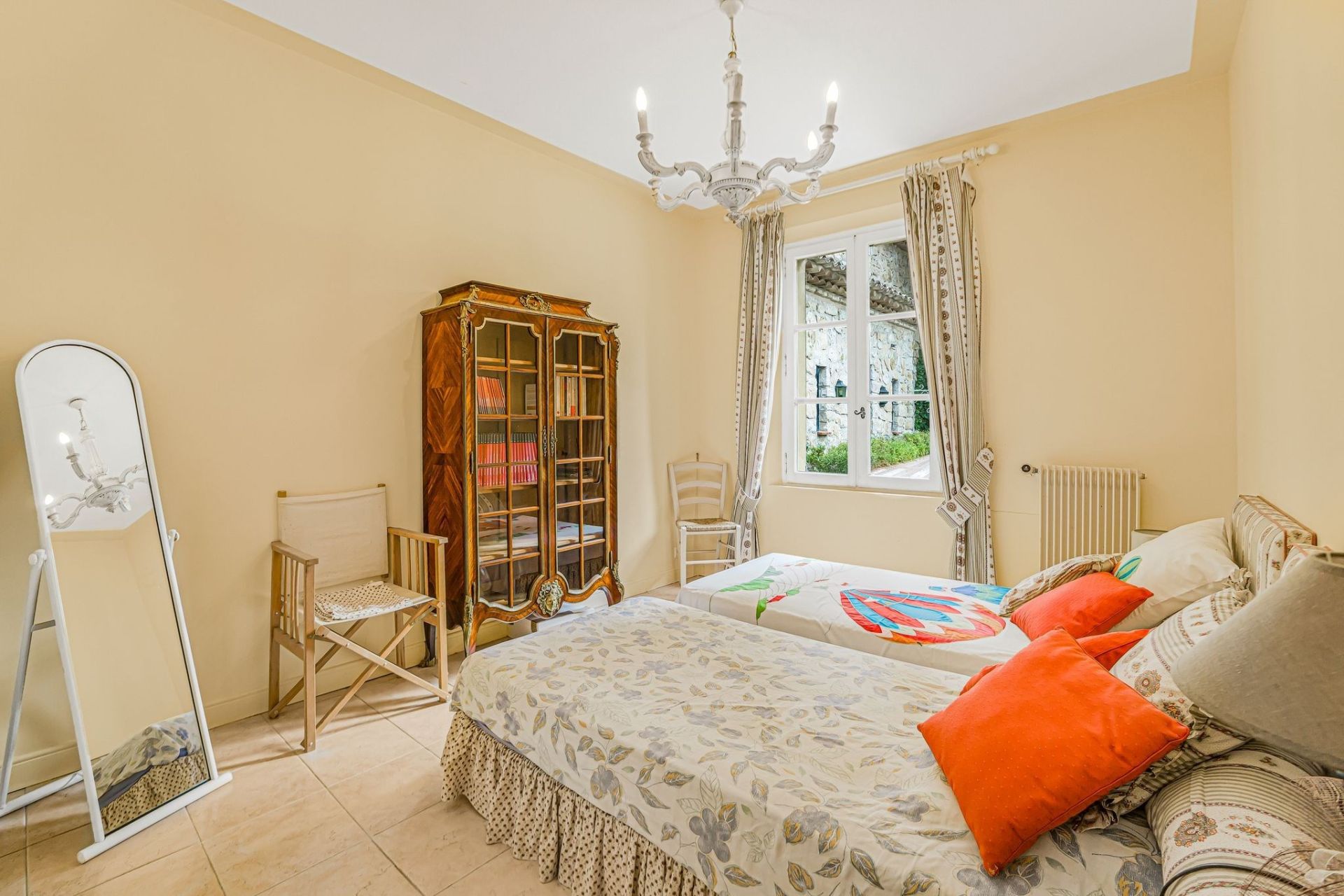bastide 12 Pièces en vente sur CHATEAUNEUF GRASSE (06740)