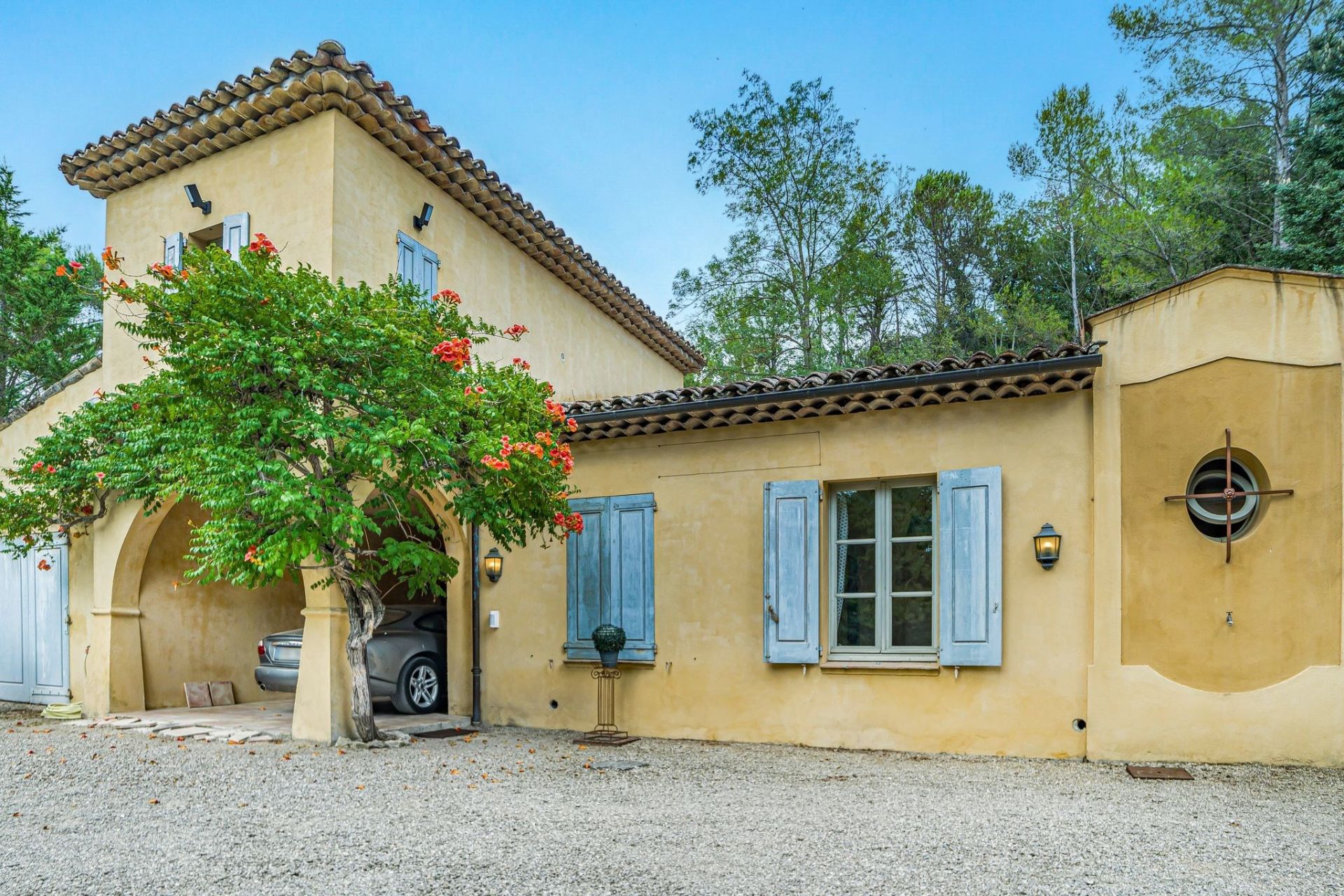 bastide 12 Pièces en vente sur CHATEAUNEUF GRASSE (06740)